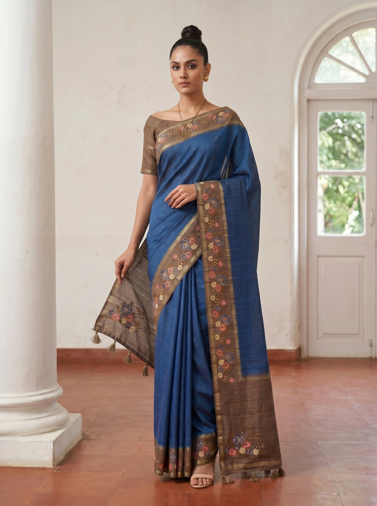 MIMOSA Saree Saree — pose 5 styling detail