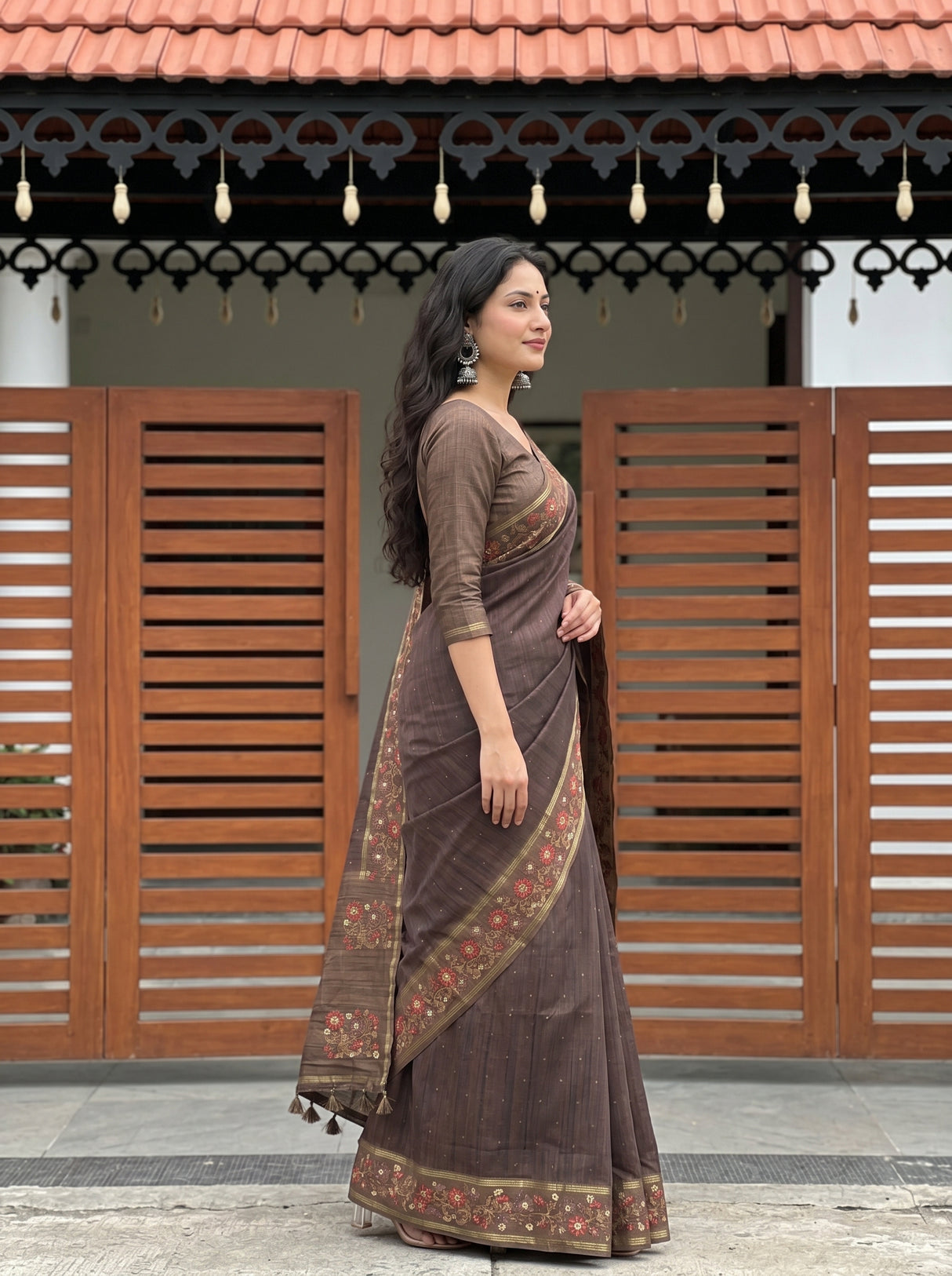 MIMOSA Chocolate Saree Saree — pose 3 styling detail