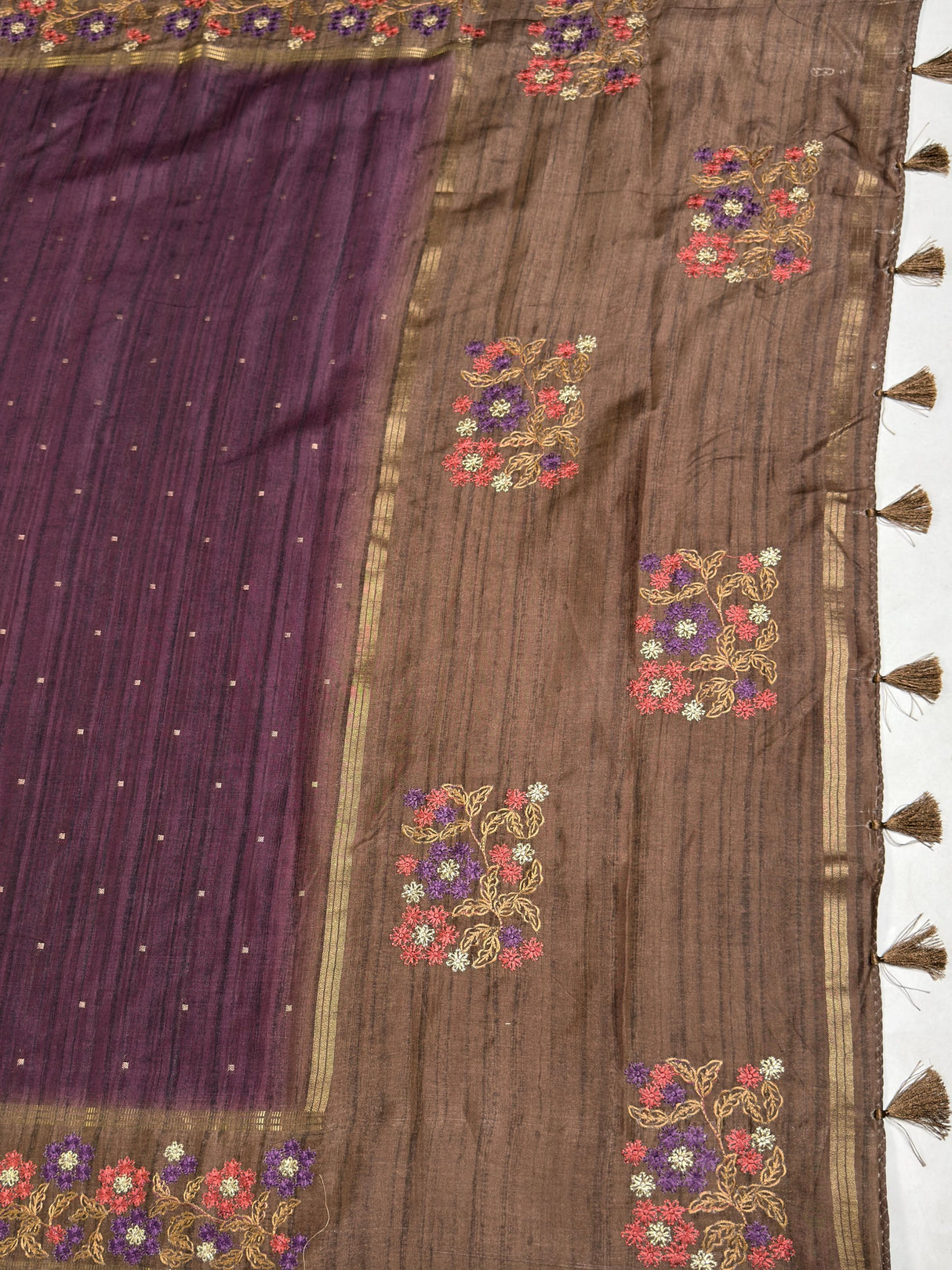 MIMOSA Wine Saree Saree — pallu and zari work detail