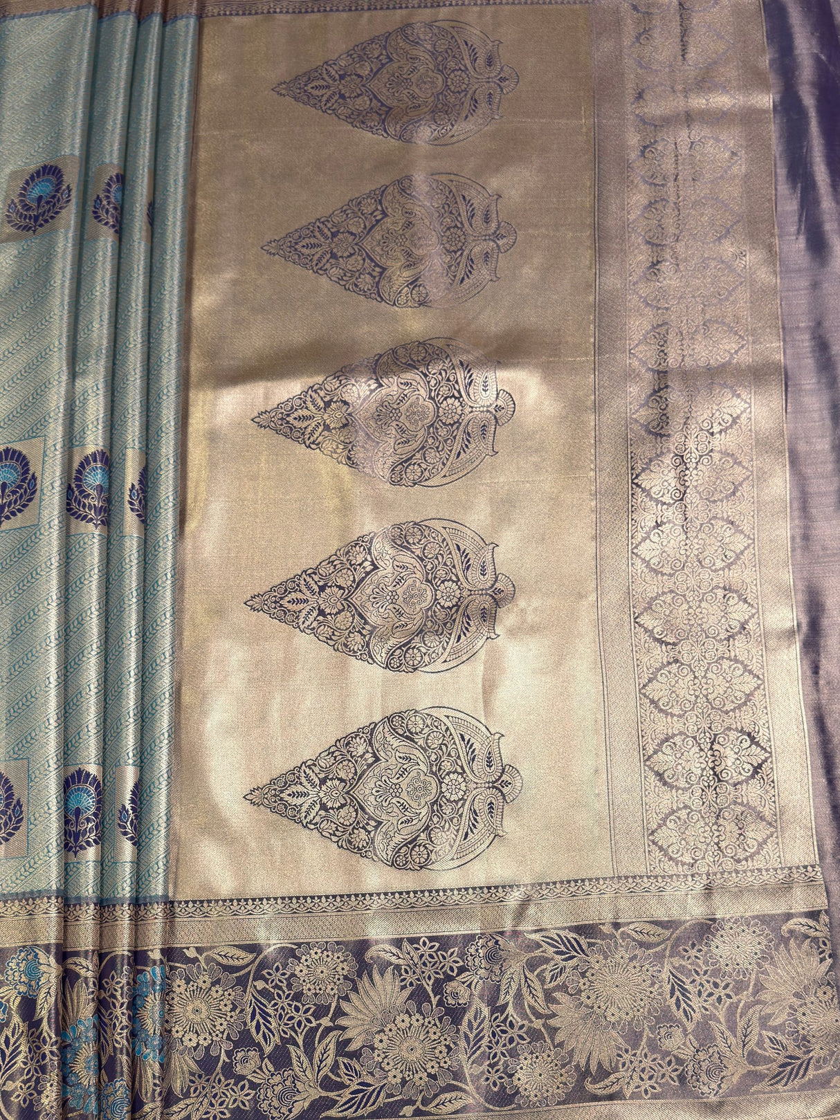 MIMOSA Saree Saree — pallu and zari work detail