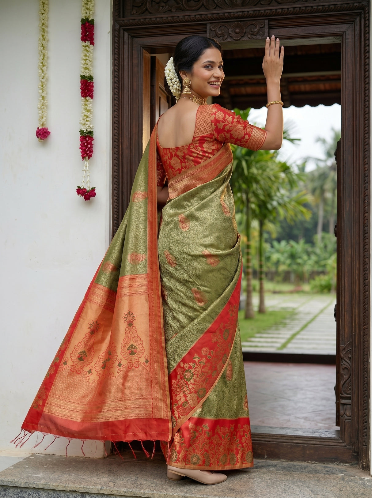 MIMOSA Saree Saree — pose 7 styling detail