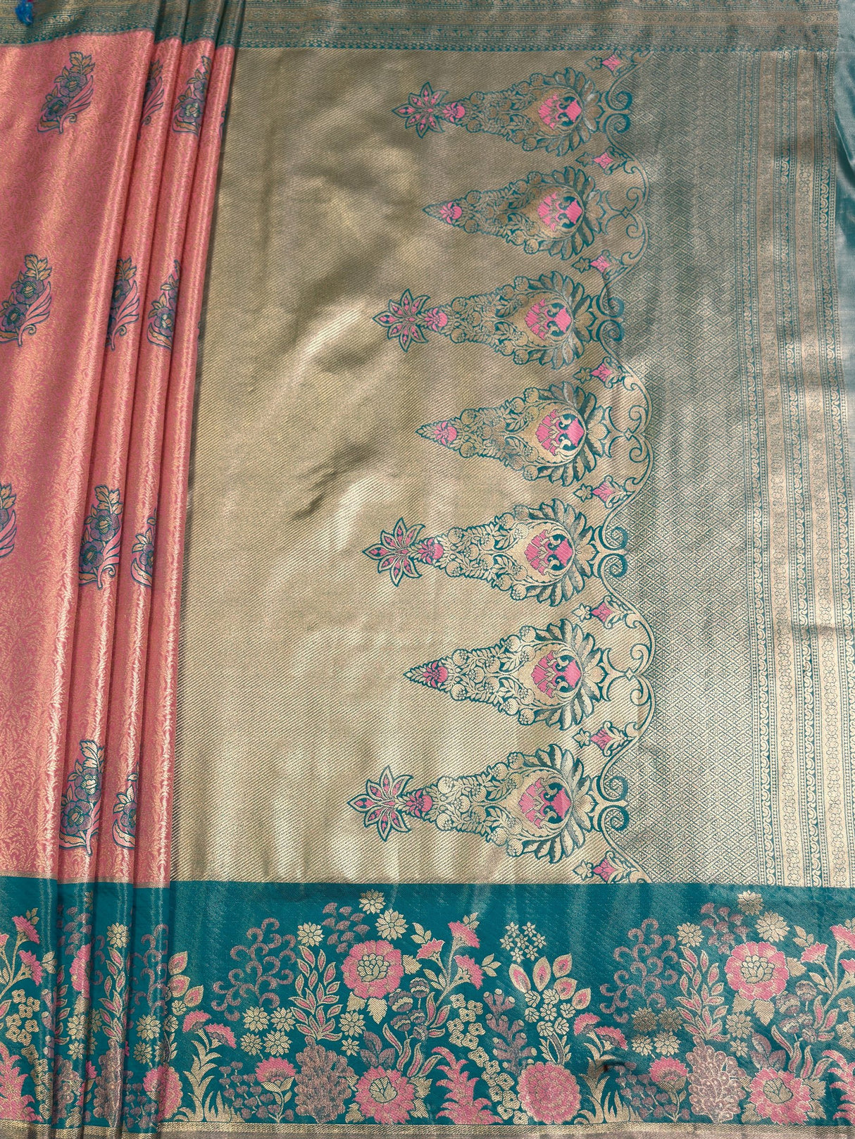 MIMOSA Saree Saree — pallu and zari work detail