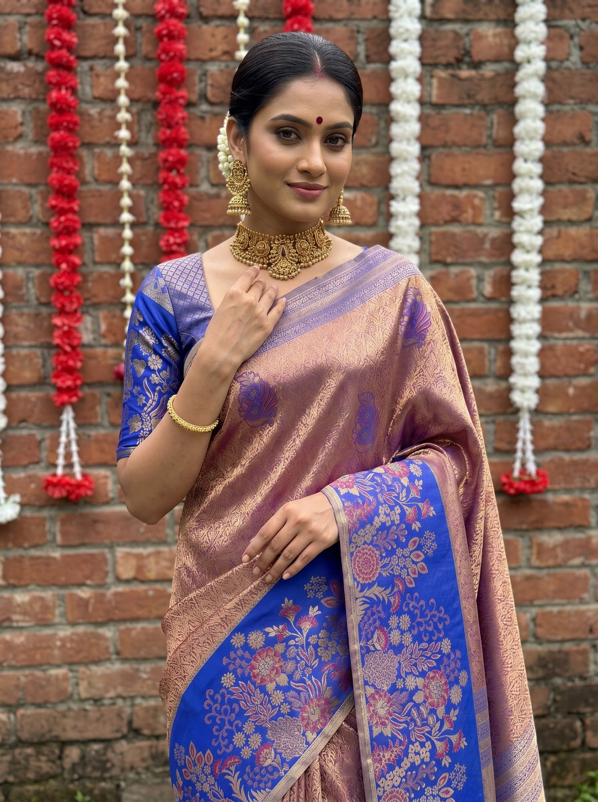 MIMOSA Saree Saree — pose 10 styling detail