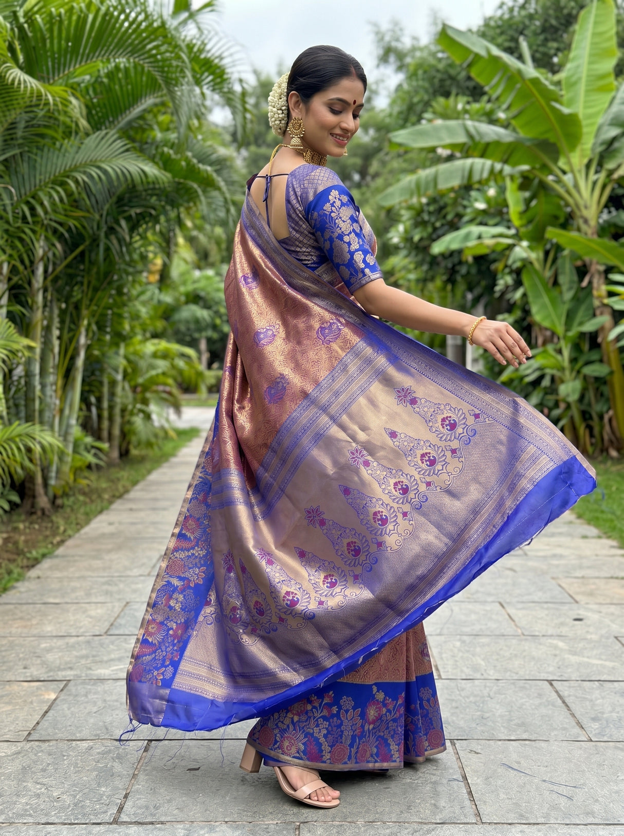 MIMOSA Saree Saree — pose 9 styling detail