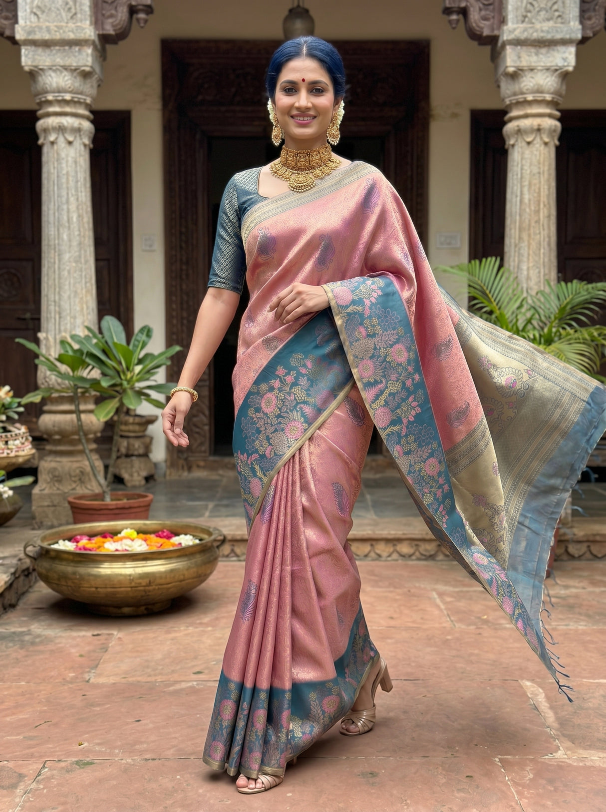 MIMOSA Saree Saree — pose 6 styling detail