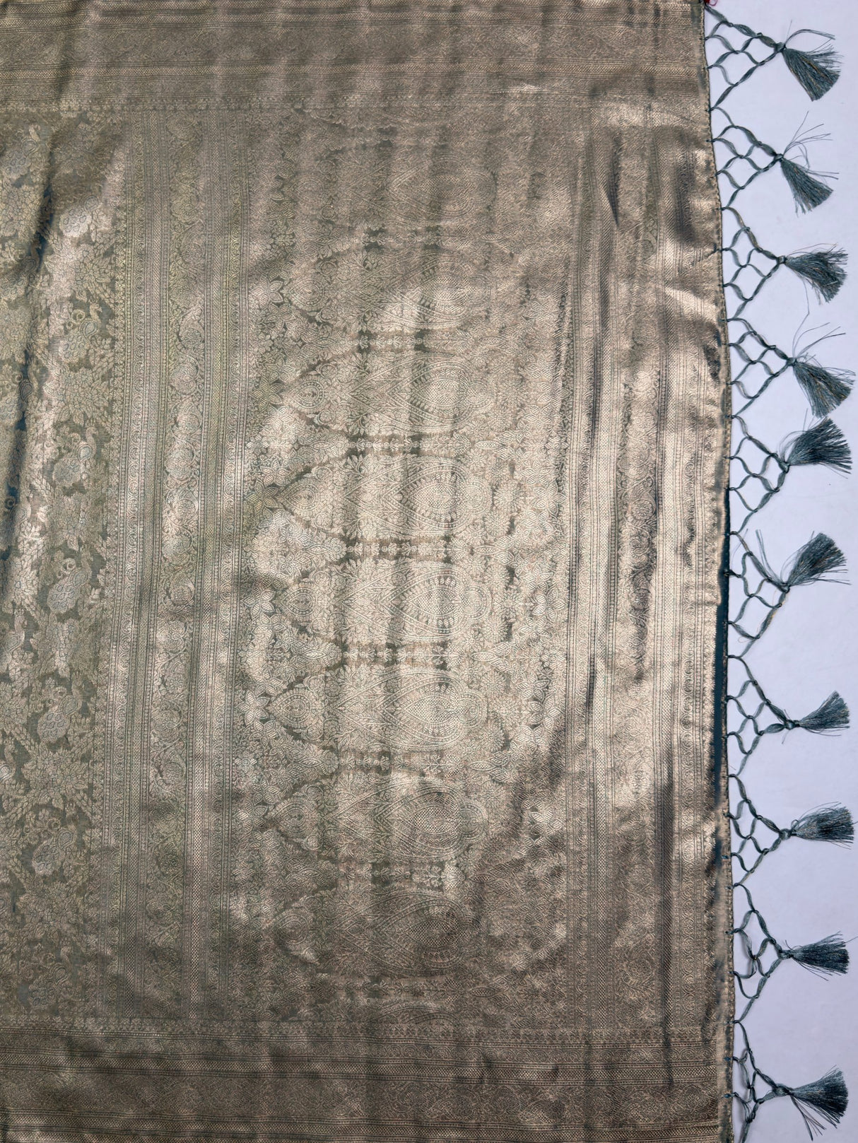 MIMOSA Sapphire Saree Saree — pallu and zari work detail