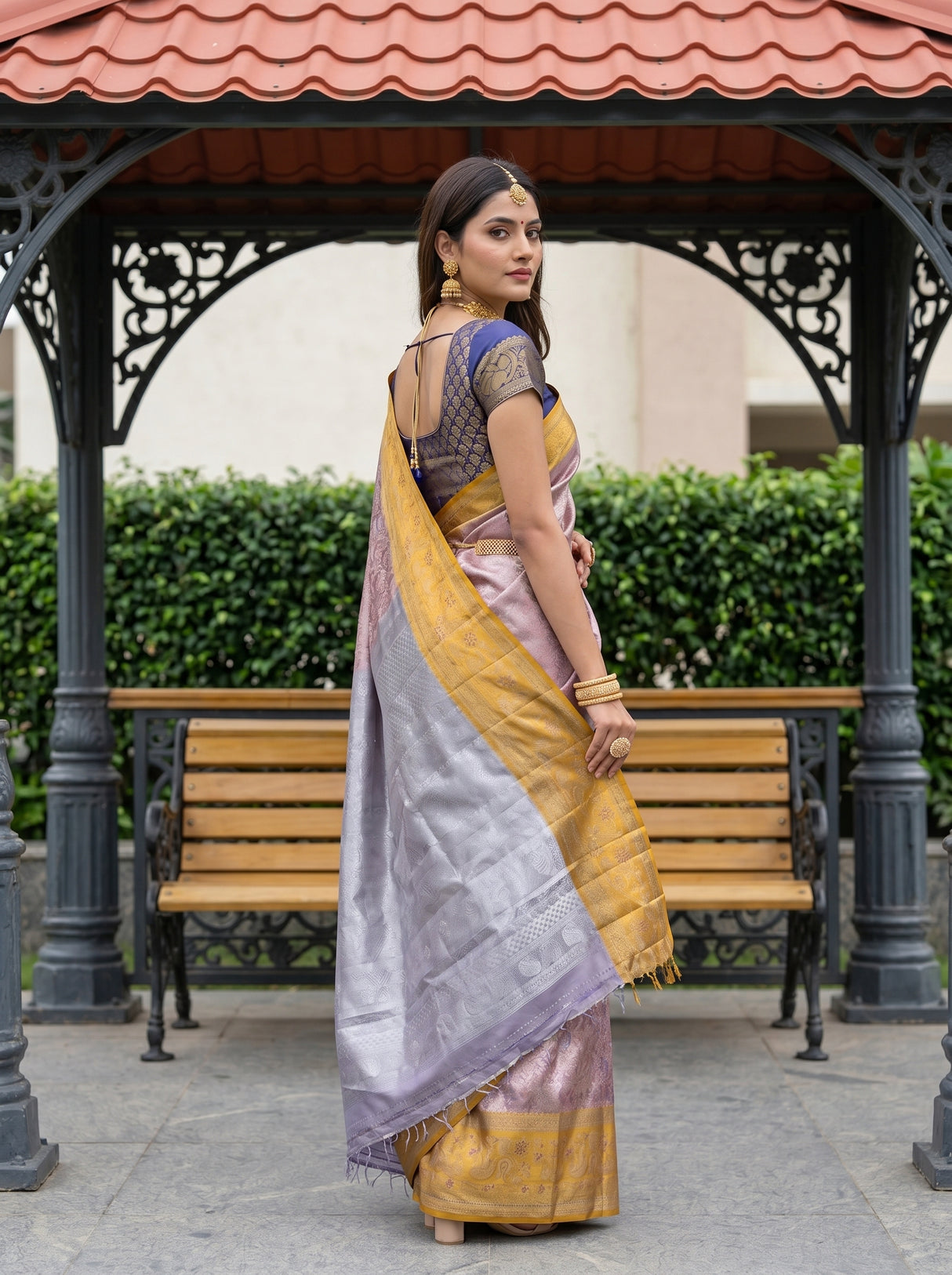 MIMOSA Maroon Saree Saree — pose 7 styling detail