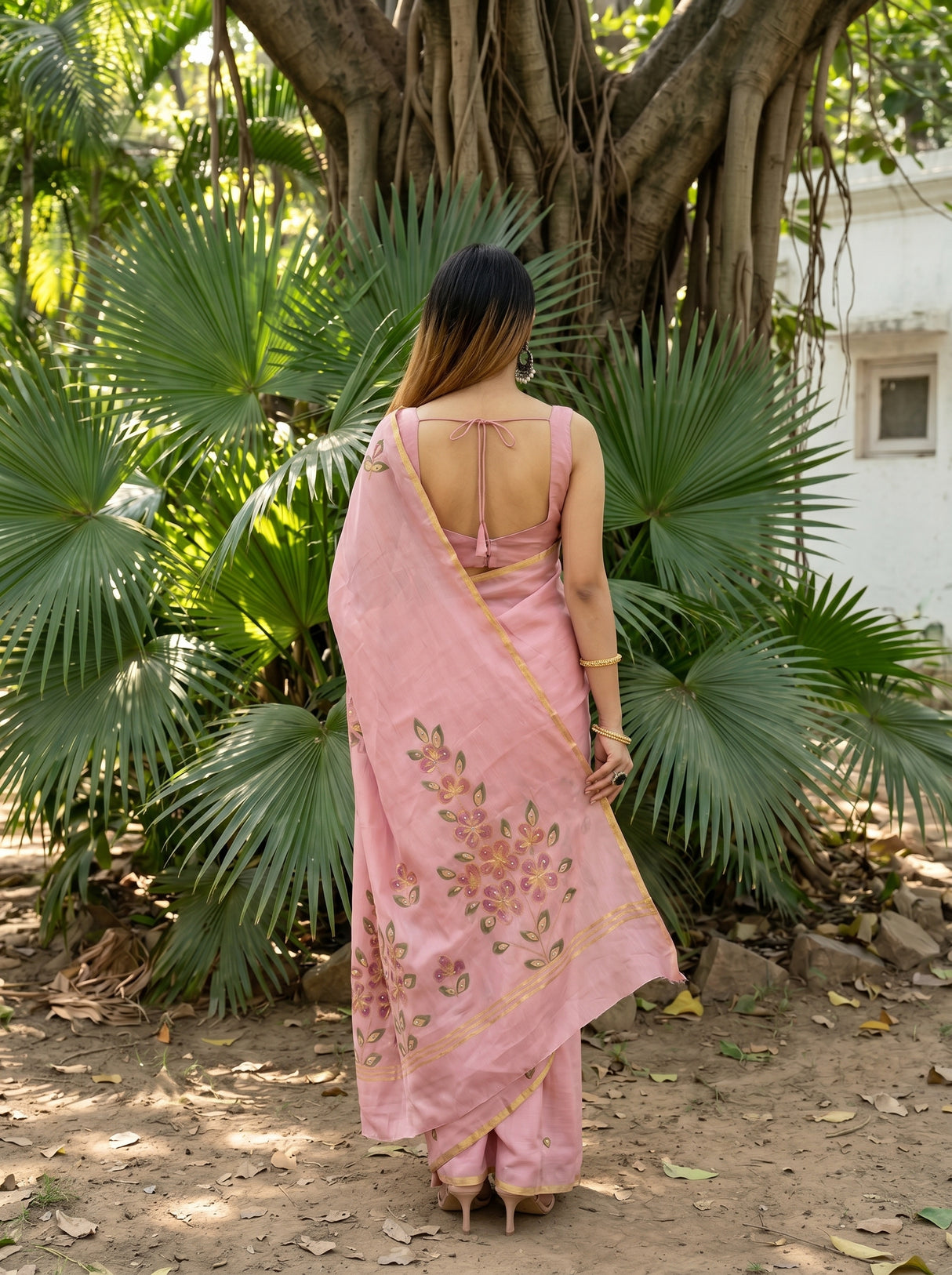MIMOSA Saree Saree — pose 2 styling detail