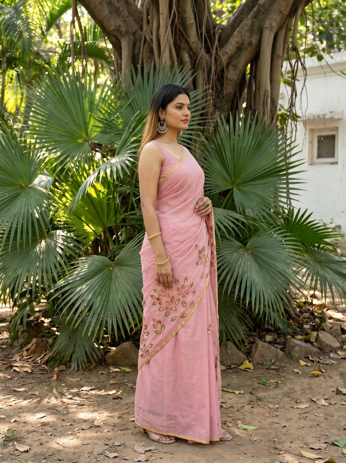 MIMOSA Saree Saree — pose 3 styling detail