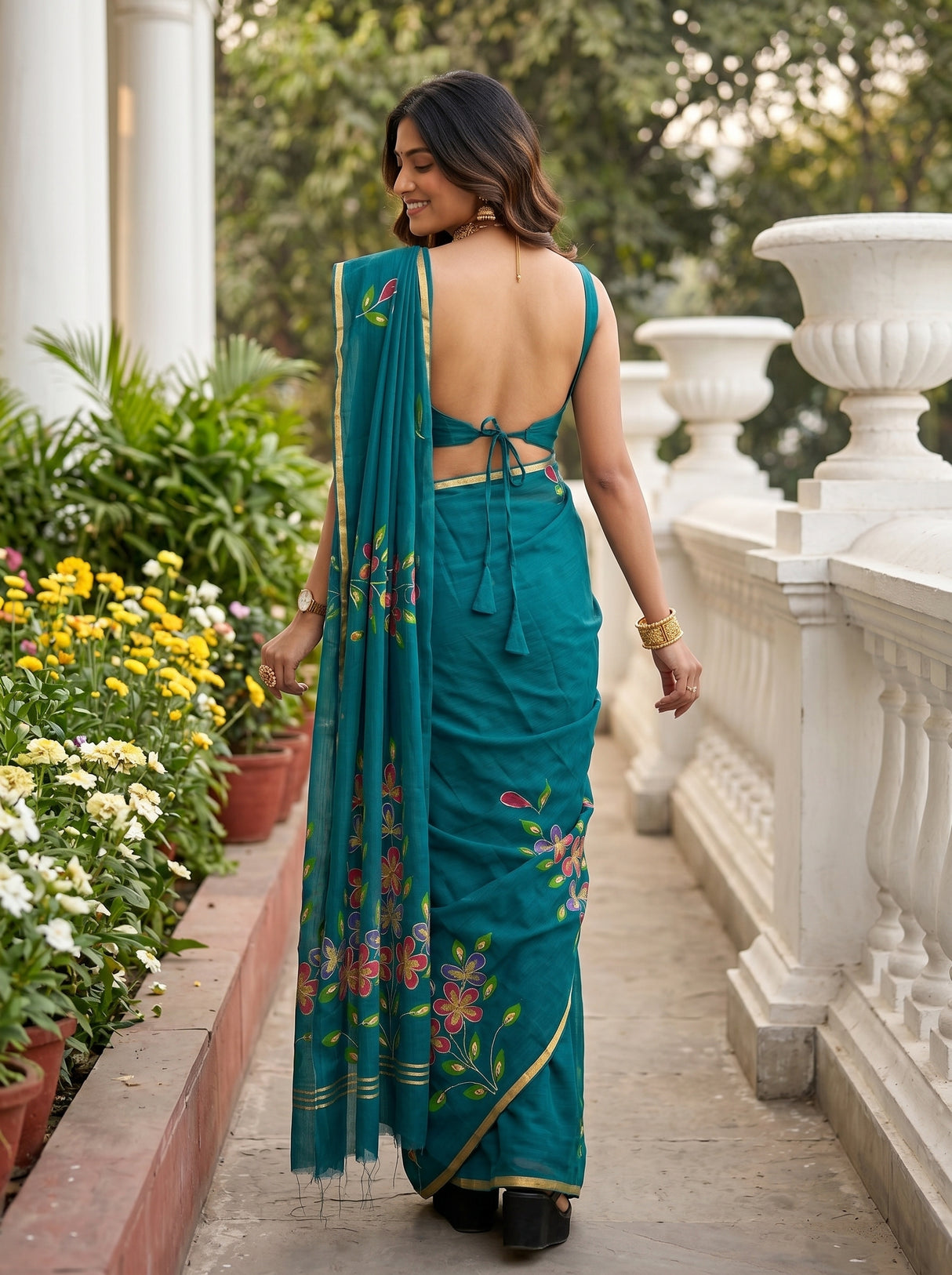 MIMOSA Saree Saree — pose 2 styling detail