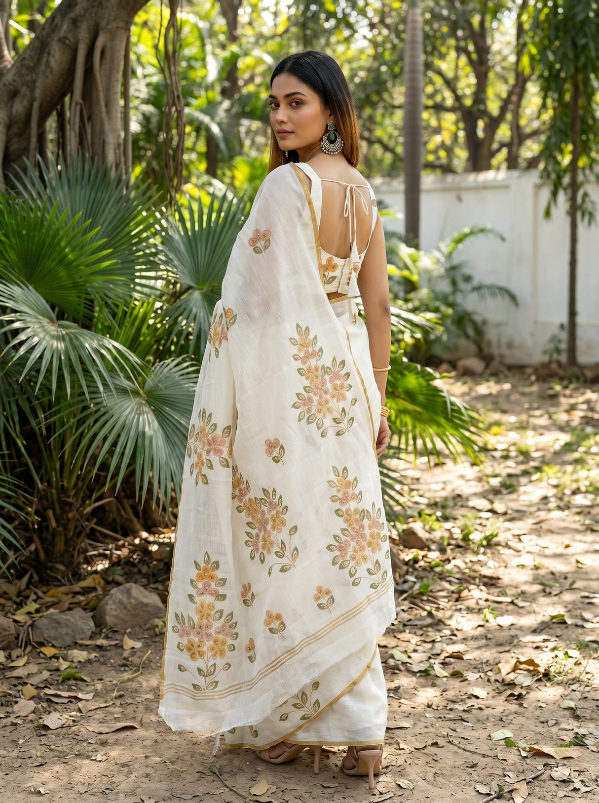 MIMOSA Saree Saree — pose 7 styling detail