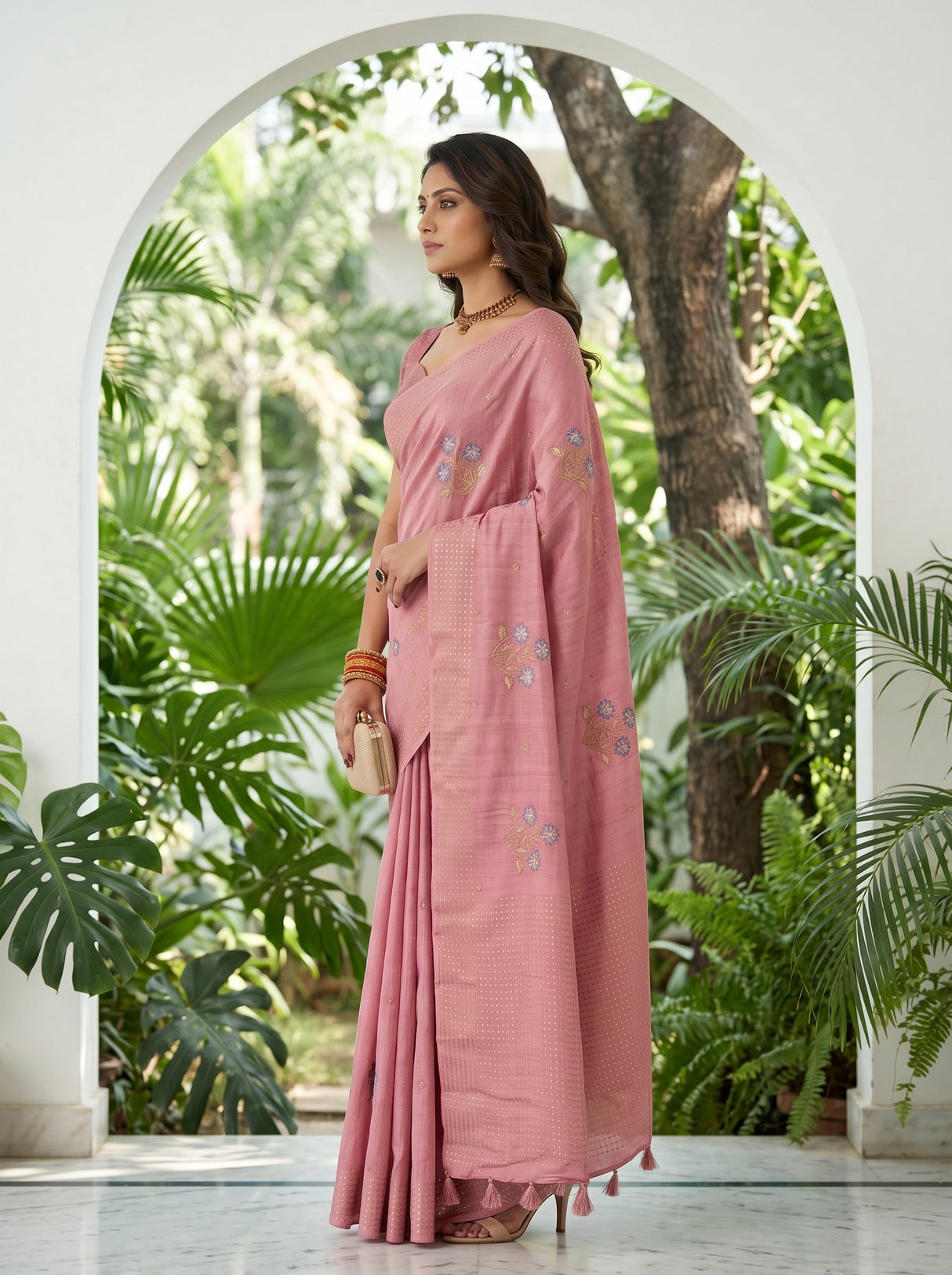 MIMOSA Saree Saree — pose 3 styling detail