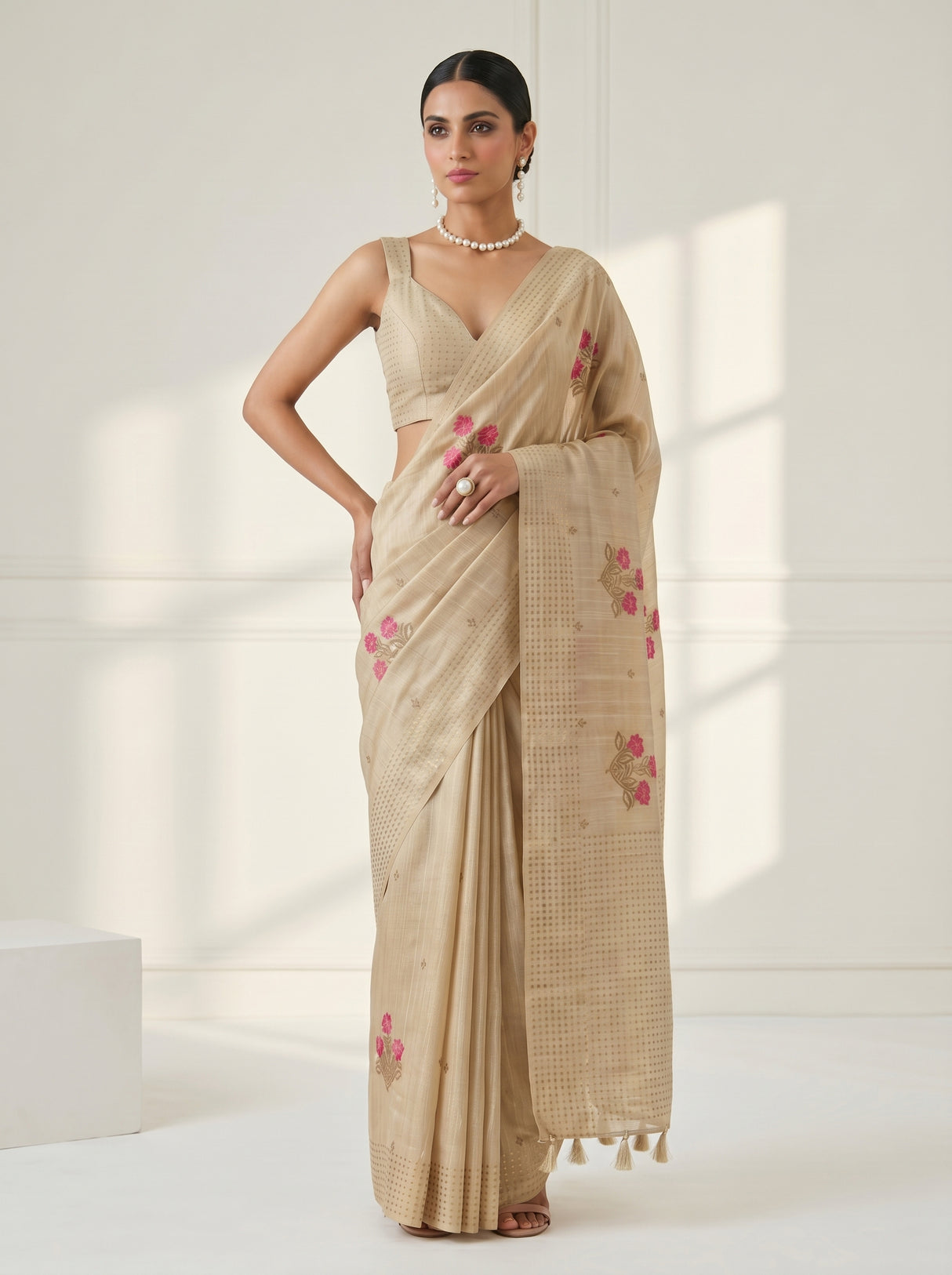 MIMOSA Saree Saree — pose 4 styling detail