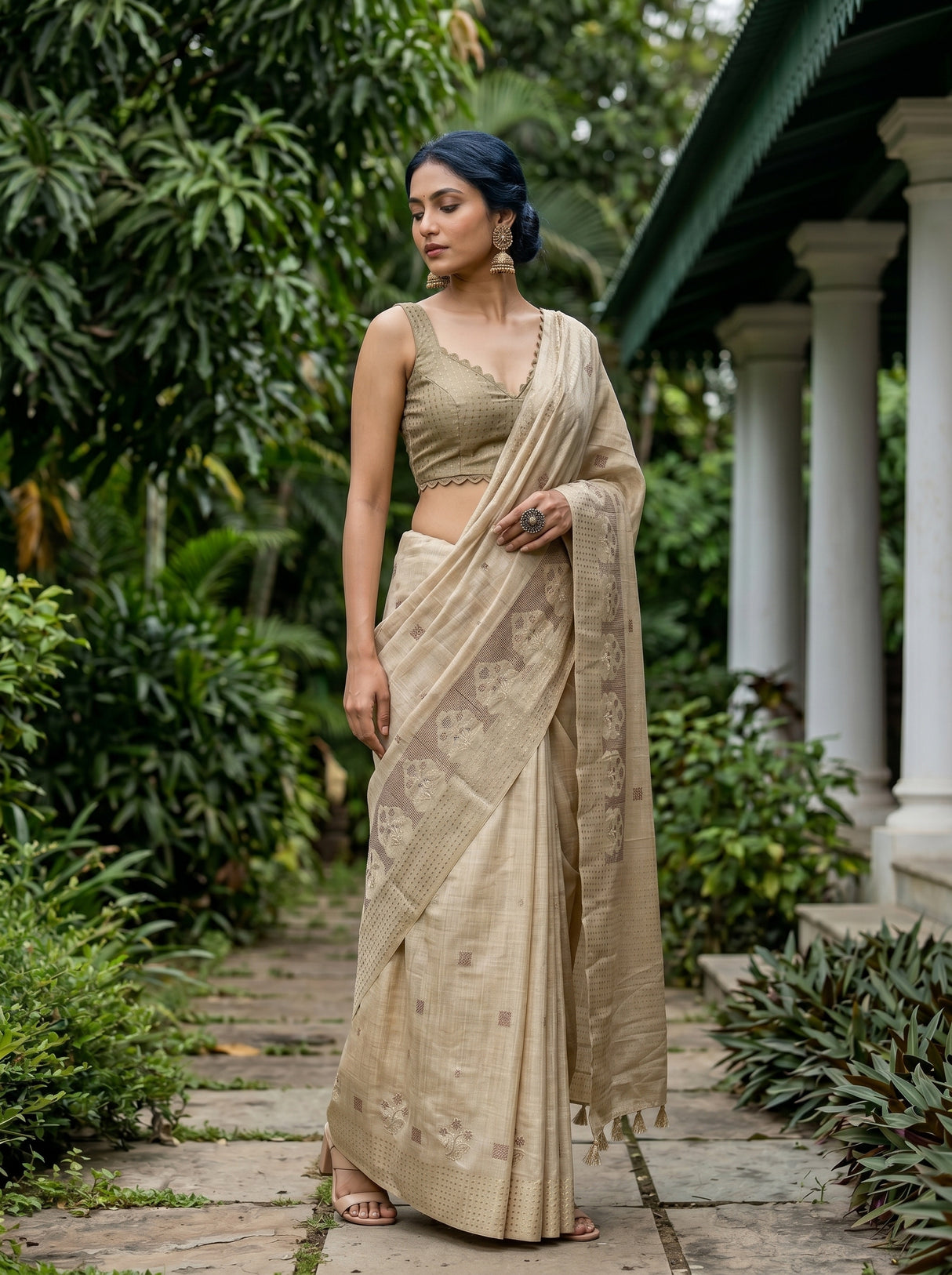 MIMOSA Tussar Saree Saree — pose 5 styling detail