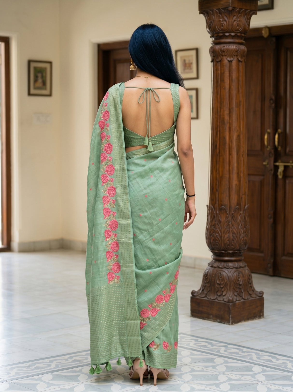 MIMOSA Saree Saree — pose 2 styling detail