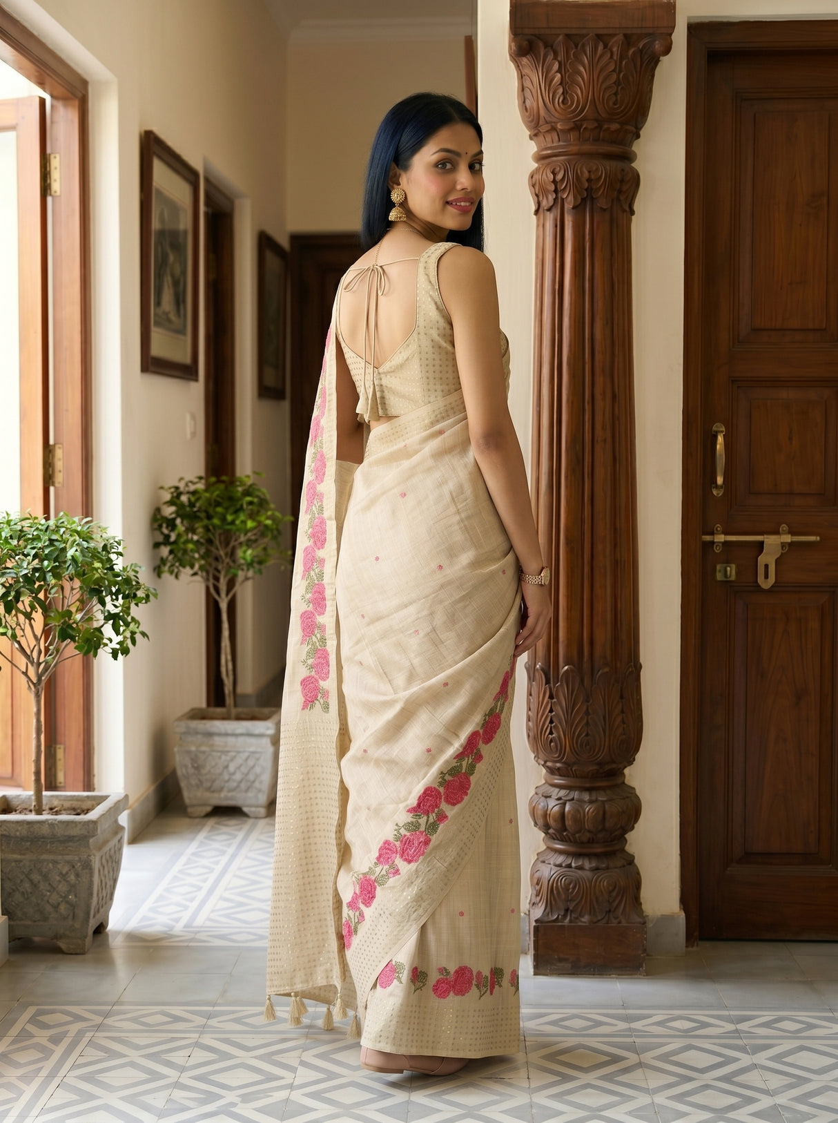MIMOSA Saree Saree — pose 5 styling detail