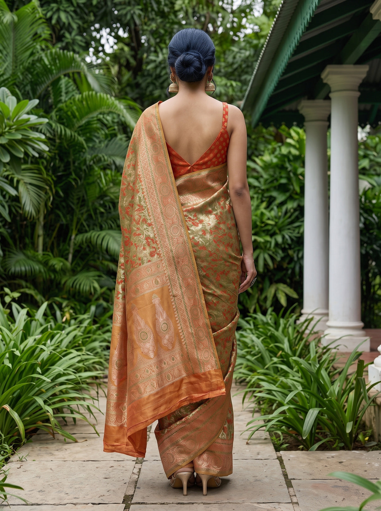 MIMOSA Saree Saree — pose 2 styling detail