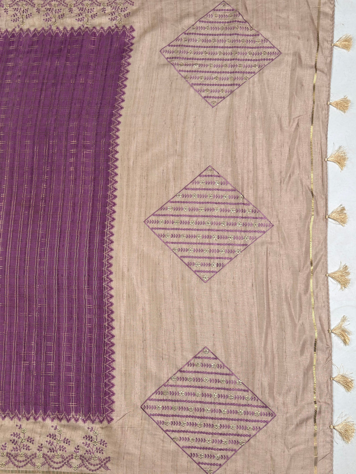MIMOSA Magenta Saree Saree — pallu and zari work detail