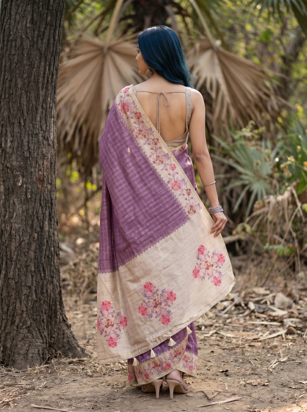 MIMOSA Magenta Banarasi Art Silk Saree — pose 2 styling detail