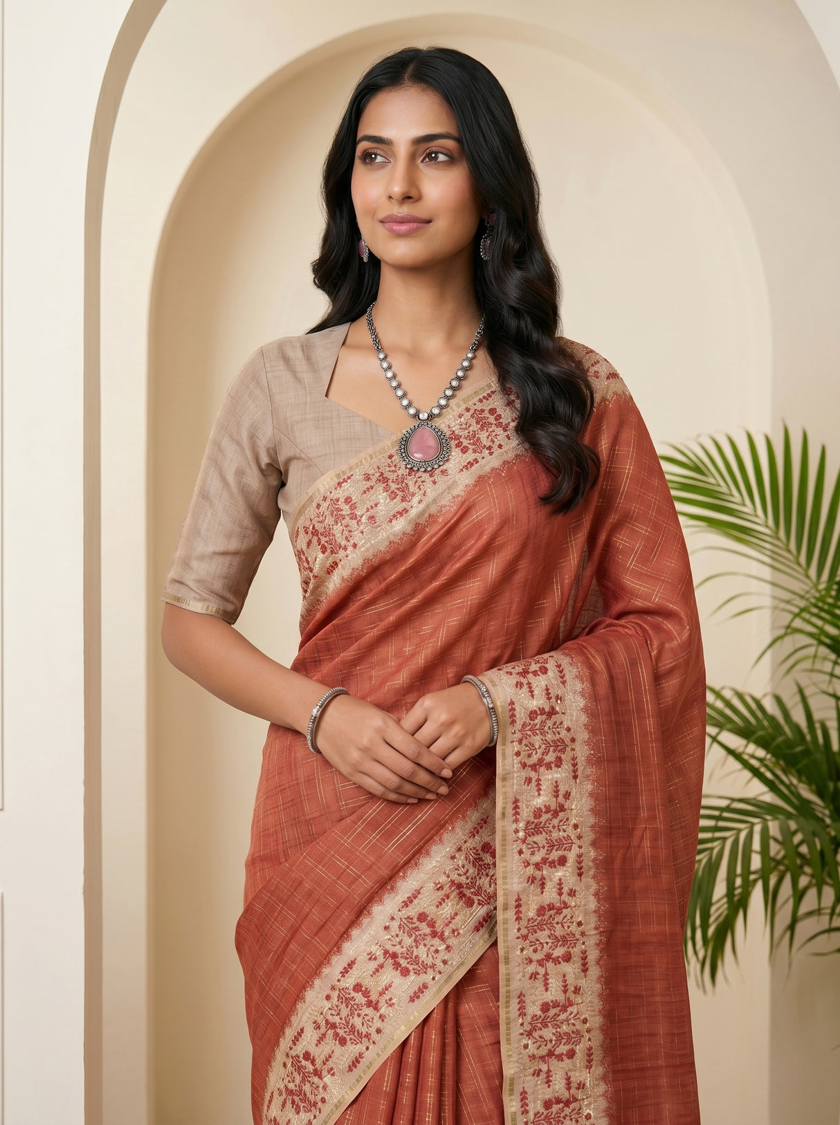 MIMOSA Maroon Saree Saree — pose 10 styling detail