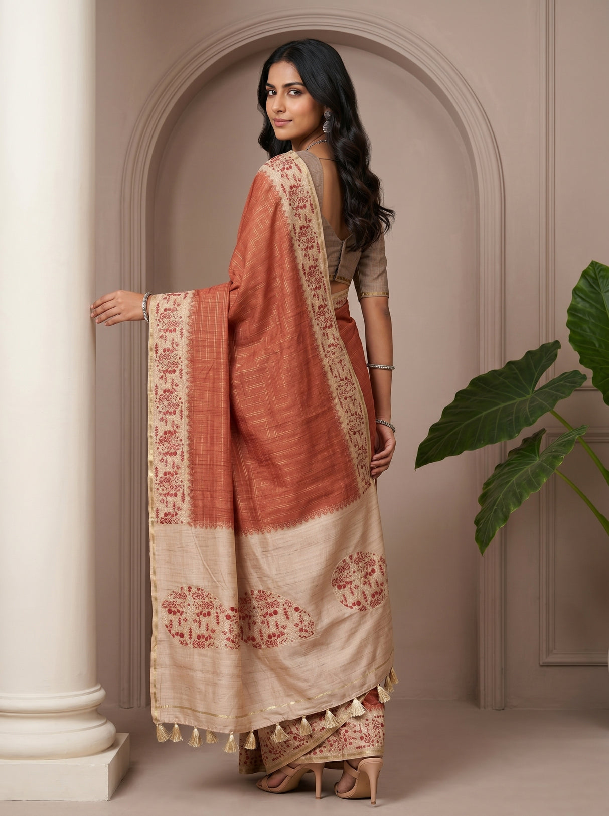 MIMOSA Maroon Saree Saree — pose 7 styling detail