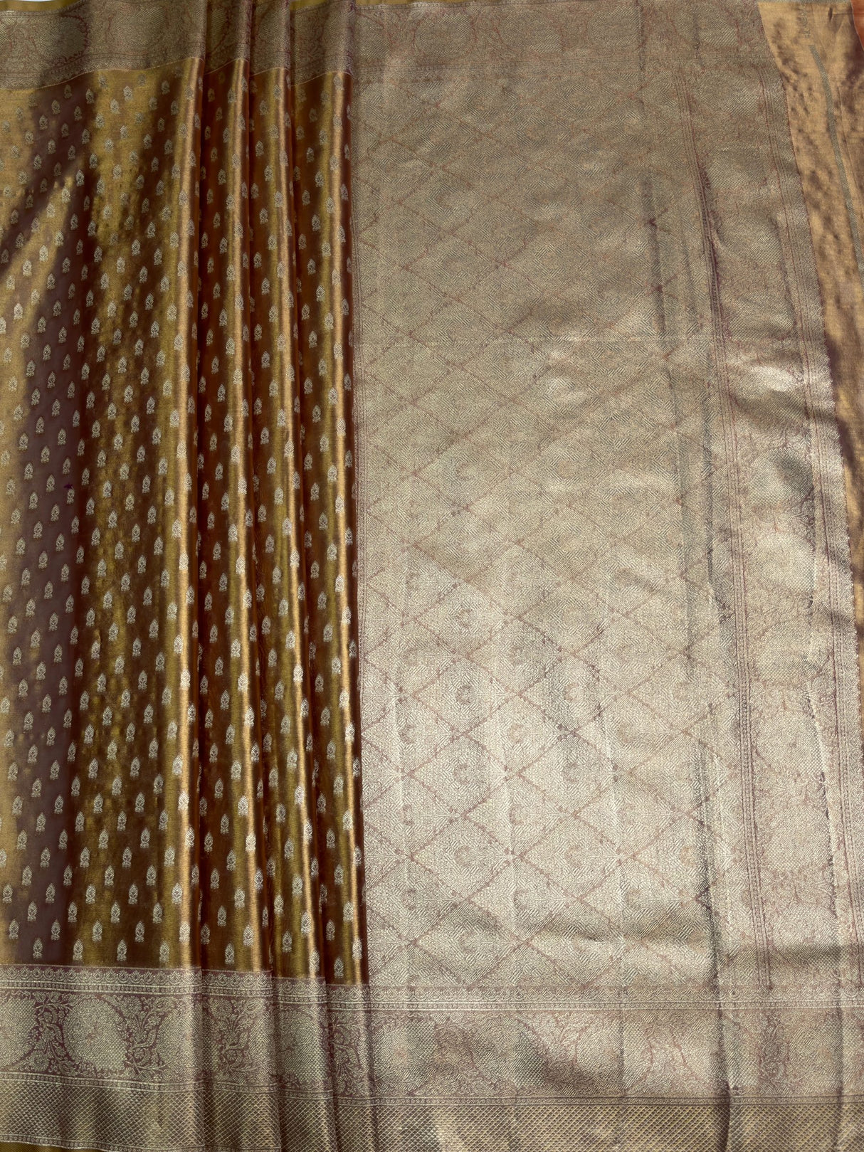 MIMOSA Wine Saree Saree — pallu and zari work detail