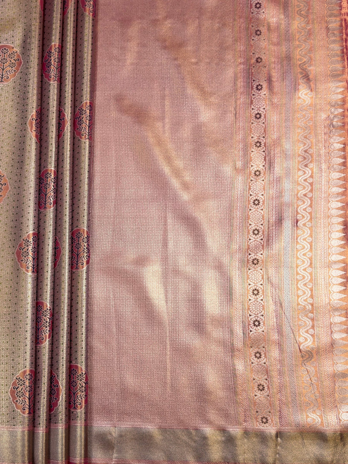 MIMOSA Saree Saree — pallu and zari work detail