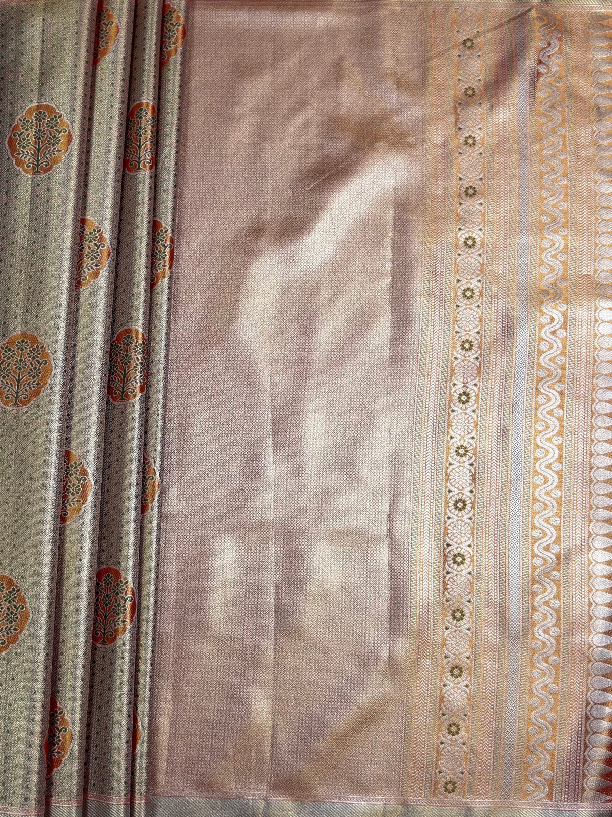 MIMOSA Saree Saree — pallu and zari work detail