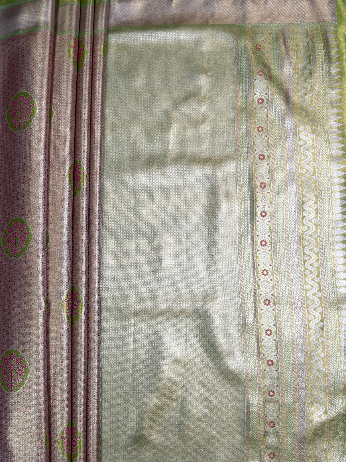 MIMOSA Saree Saree — pallu and zari work detail