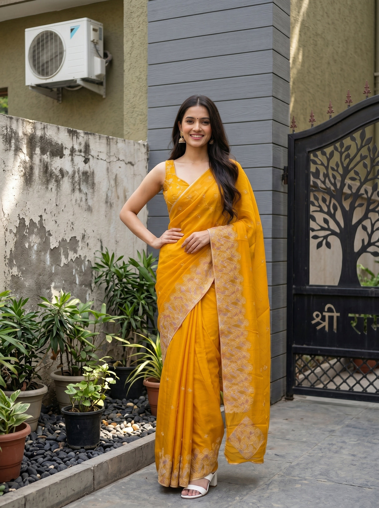 MIMOSA Gold Saree Saree — pose 4 styling detail