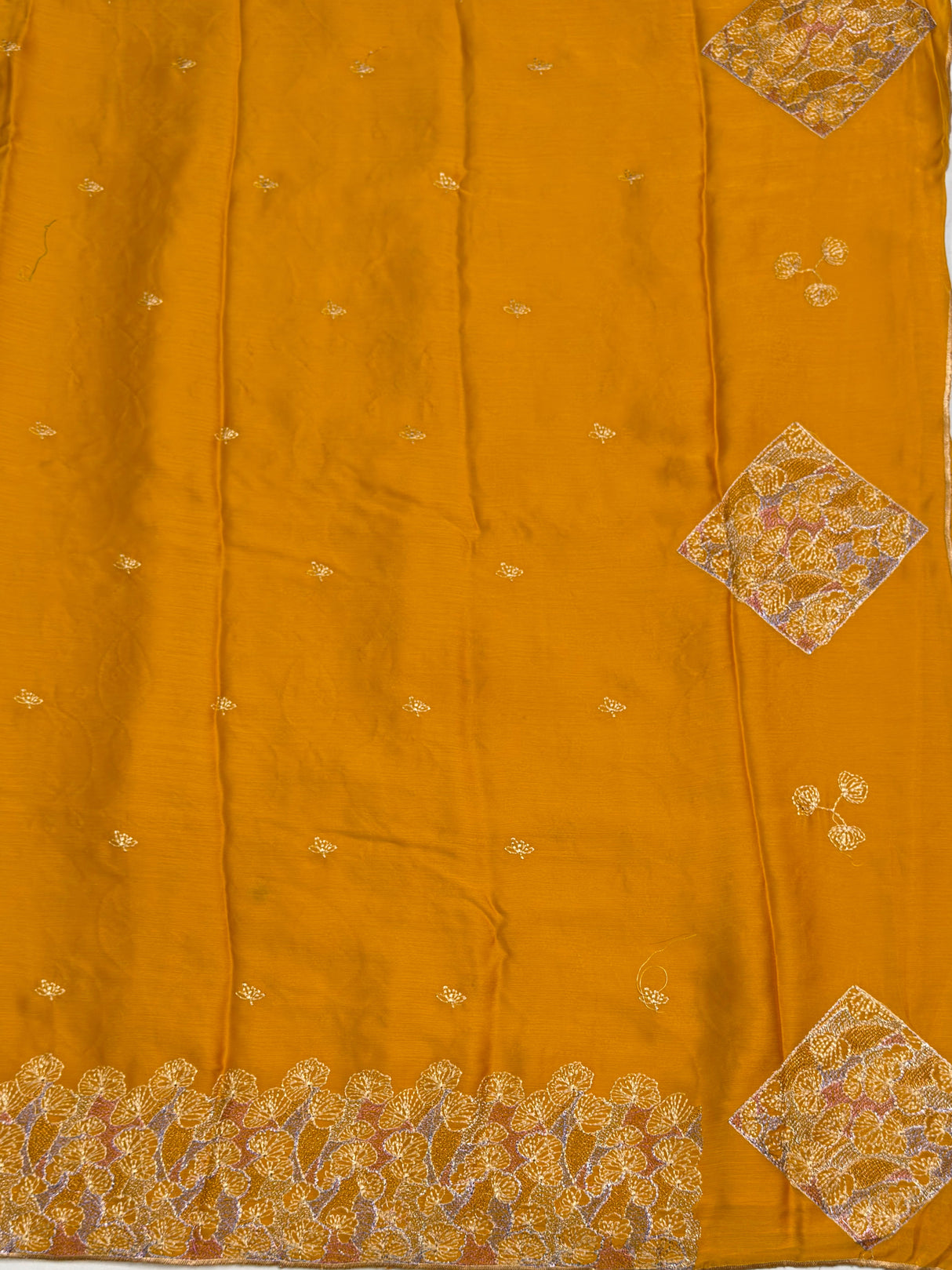 MIMOSA Gold Saree Saree — pallu and zari work detail