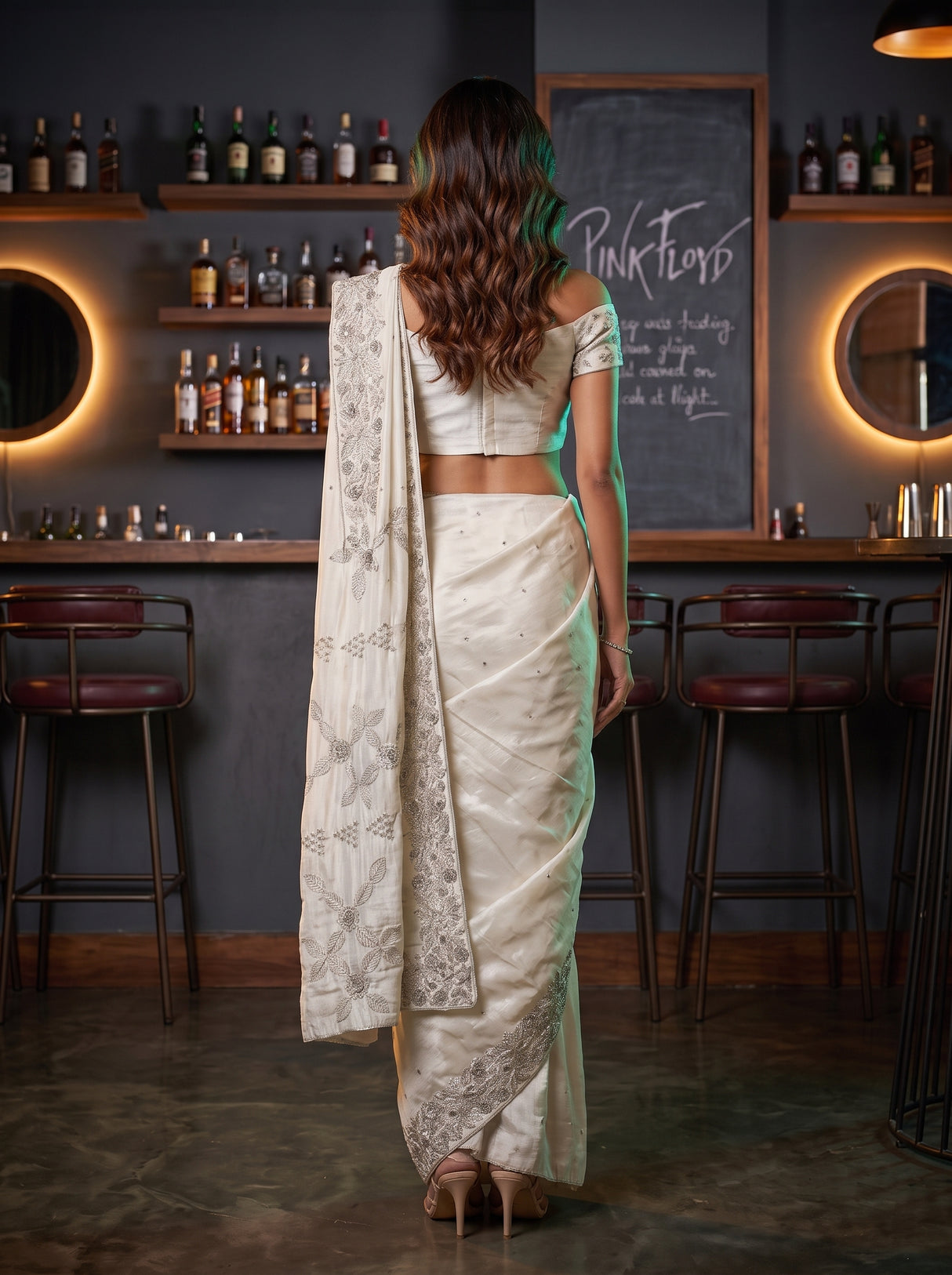 MIMOSA Saree Saree — pose 2 styling detail