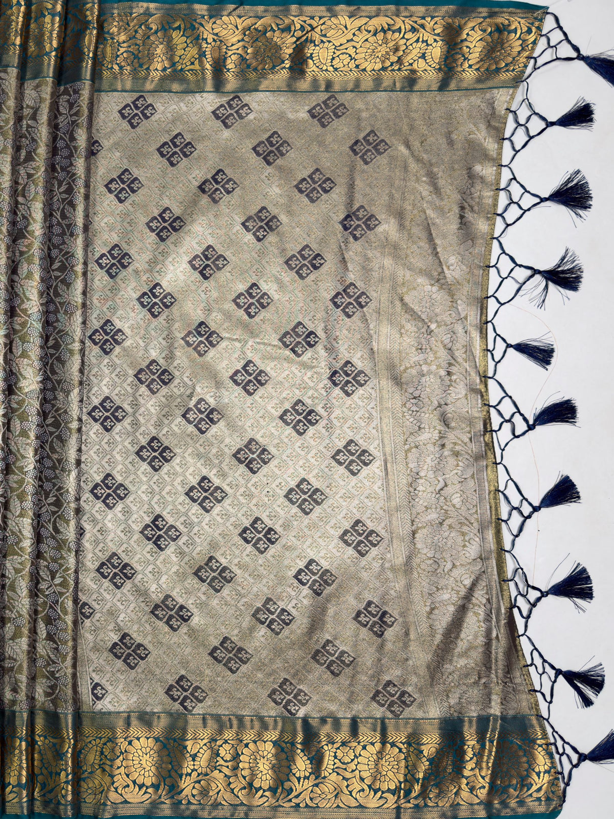 MIMOSA Navy Saree Saree — pallu and zari work detail
