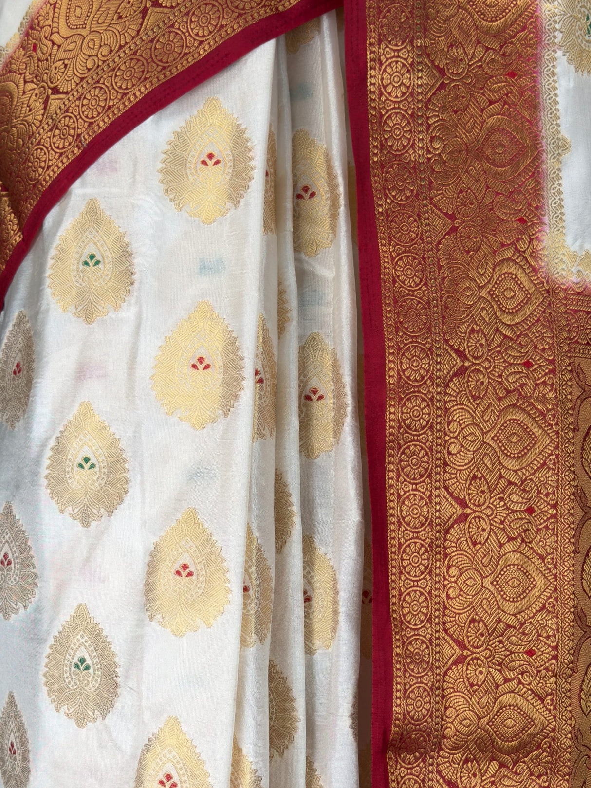 MIMOSA White Kanjivaram Saree — fleets shot full lifestyle