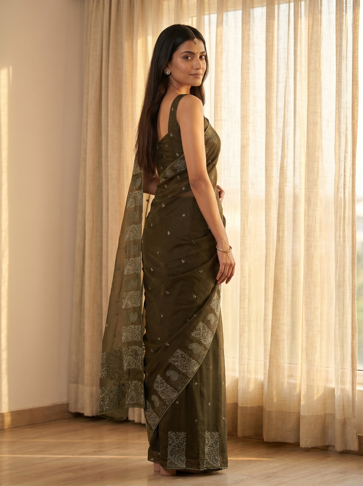 MIMOSA Olive Saree Saree — pose 7 styling detail