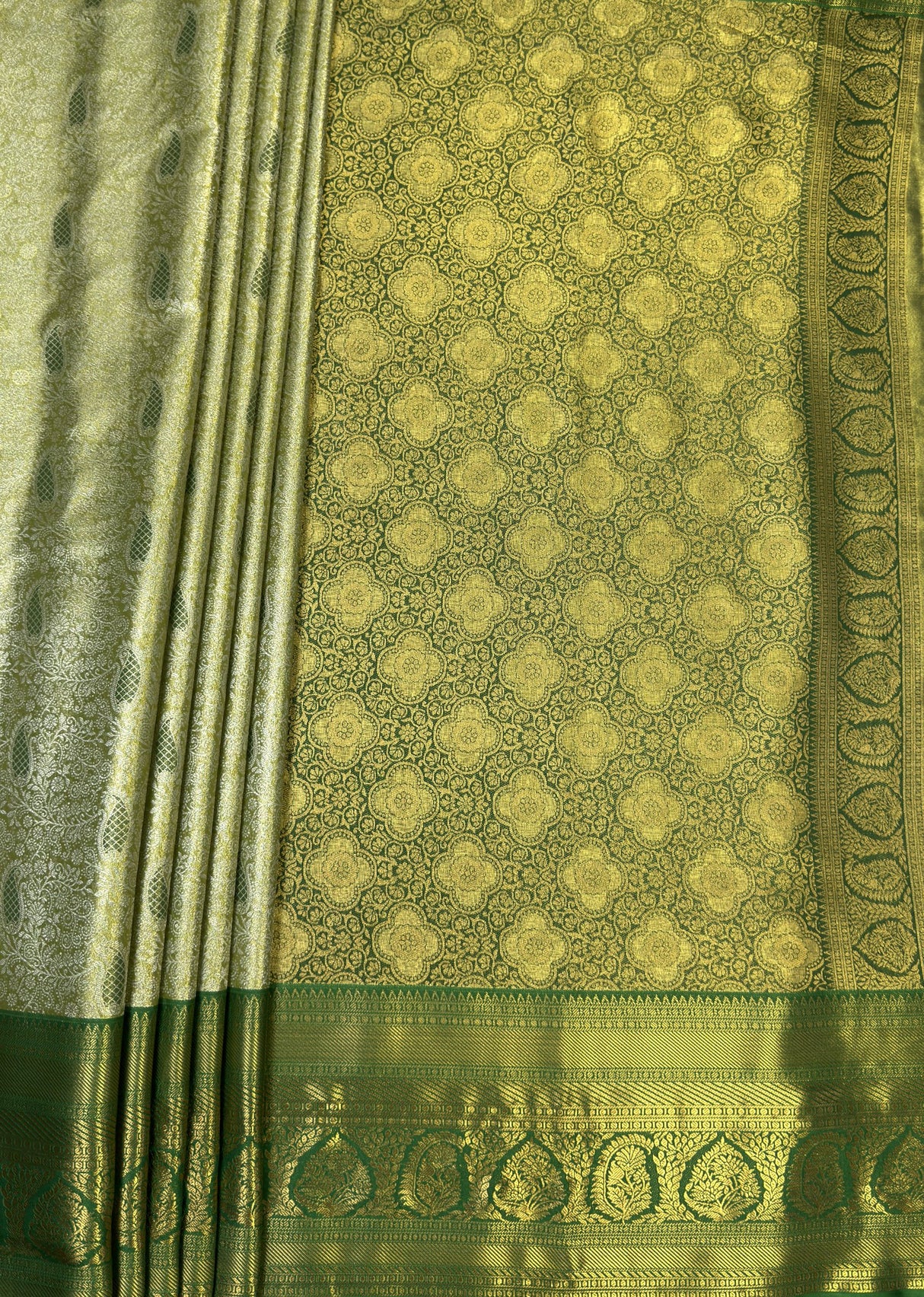 MIMOSA Olive Kanjivaram Art Silk Saree β pallu and zari work detail