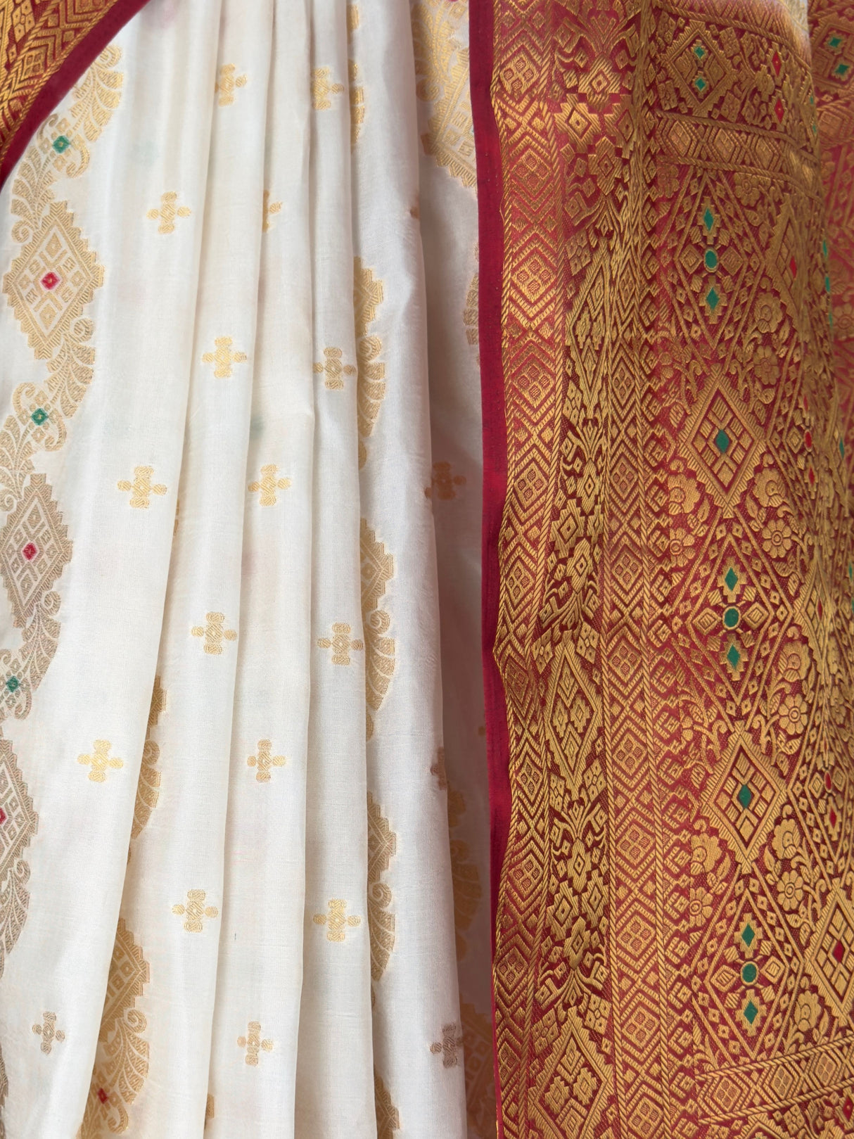 MIMOSA White Kanjivaram Saree — fleets shot full lifestyle