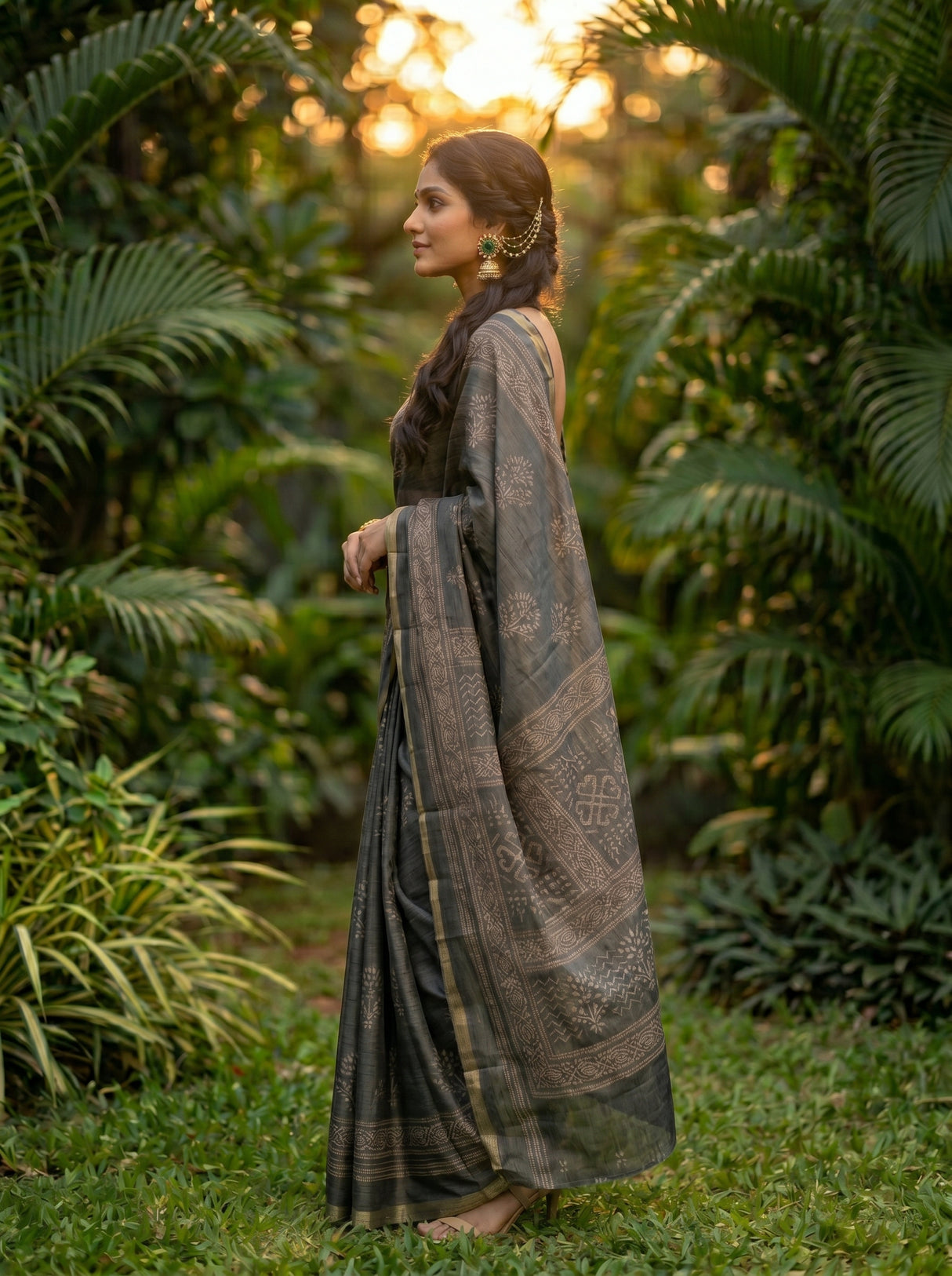 MIMOSA Saree Saree — pose 3 styling detail