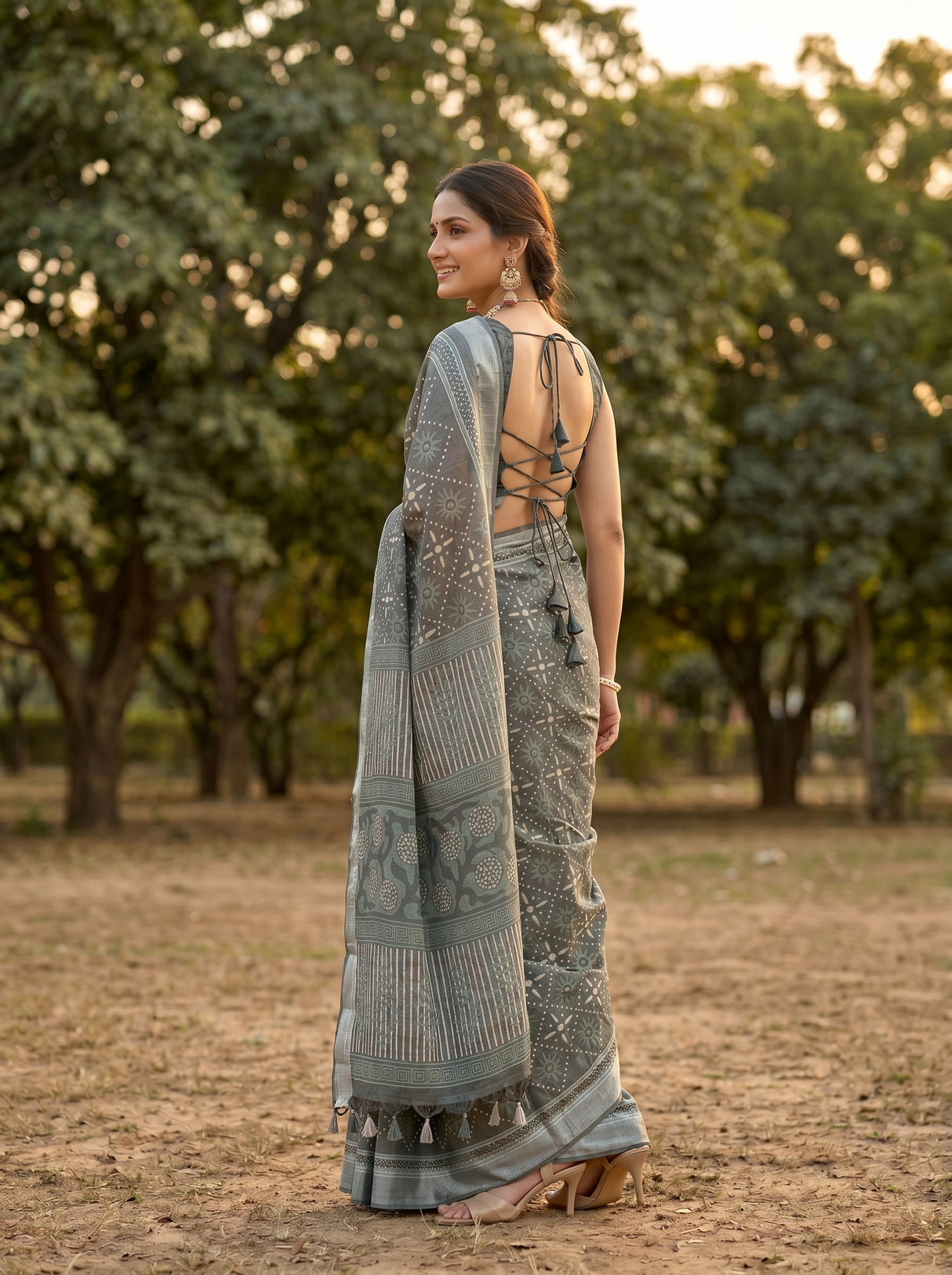 MIMOSA Grey Saree Saree — pose 3 styling detail