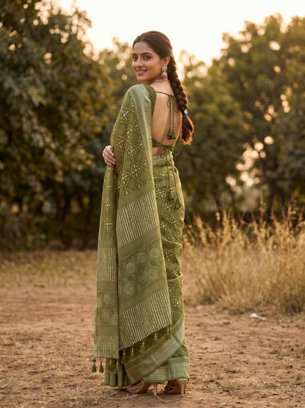MIMOSA Olive Saree Saree — pose 7 styling detail