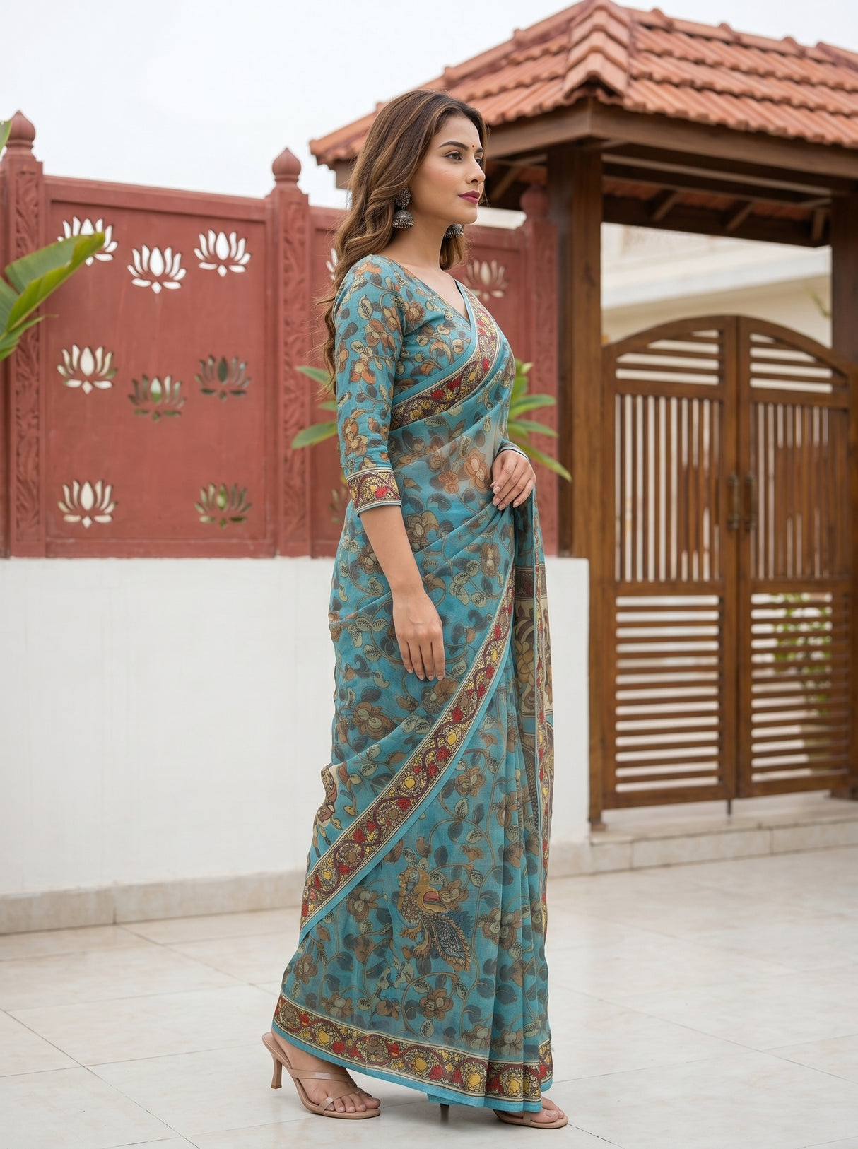 MIMOSA Ananda Saree Saree — pose 3 styling detail