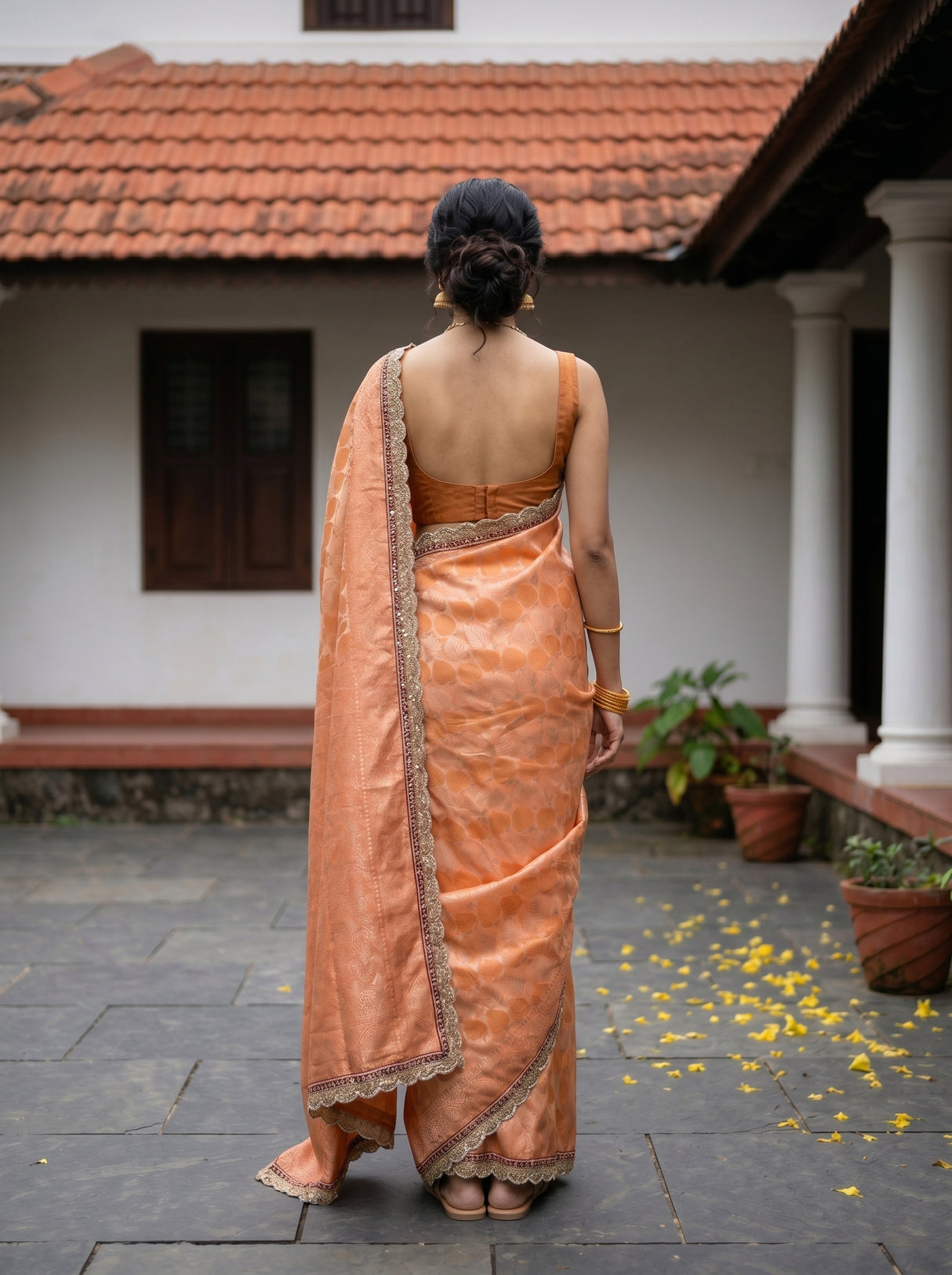MIMOSA Saree Saree — pose 2 styling detail