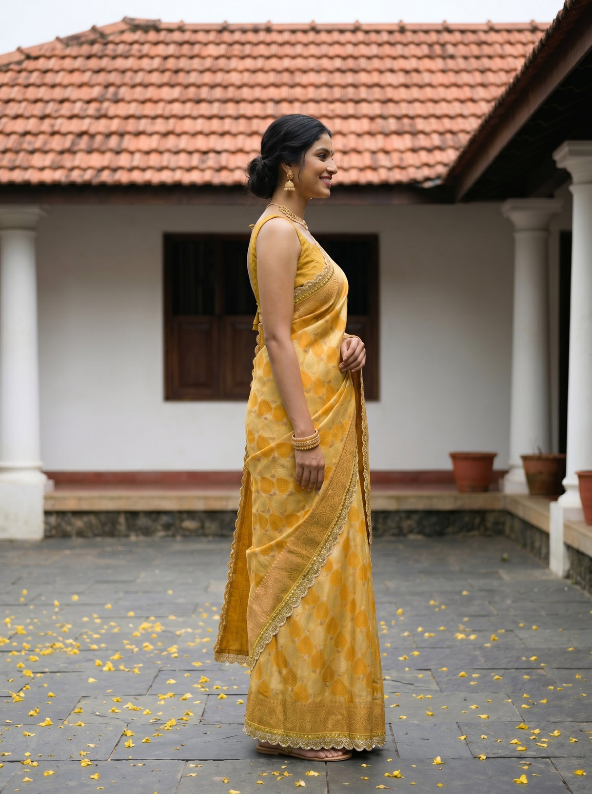MIMOSA Saree Saree — pose 3 styling detail