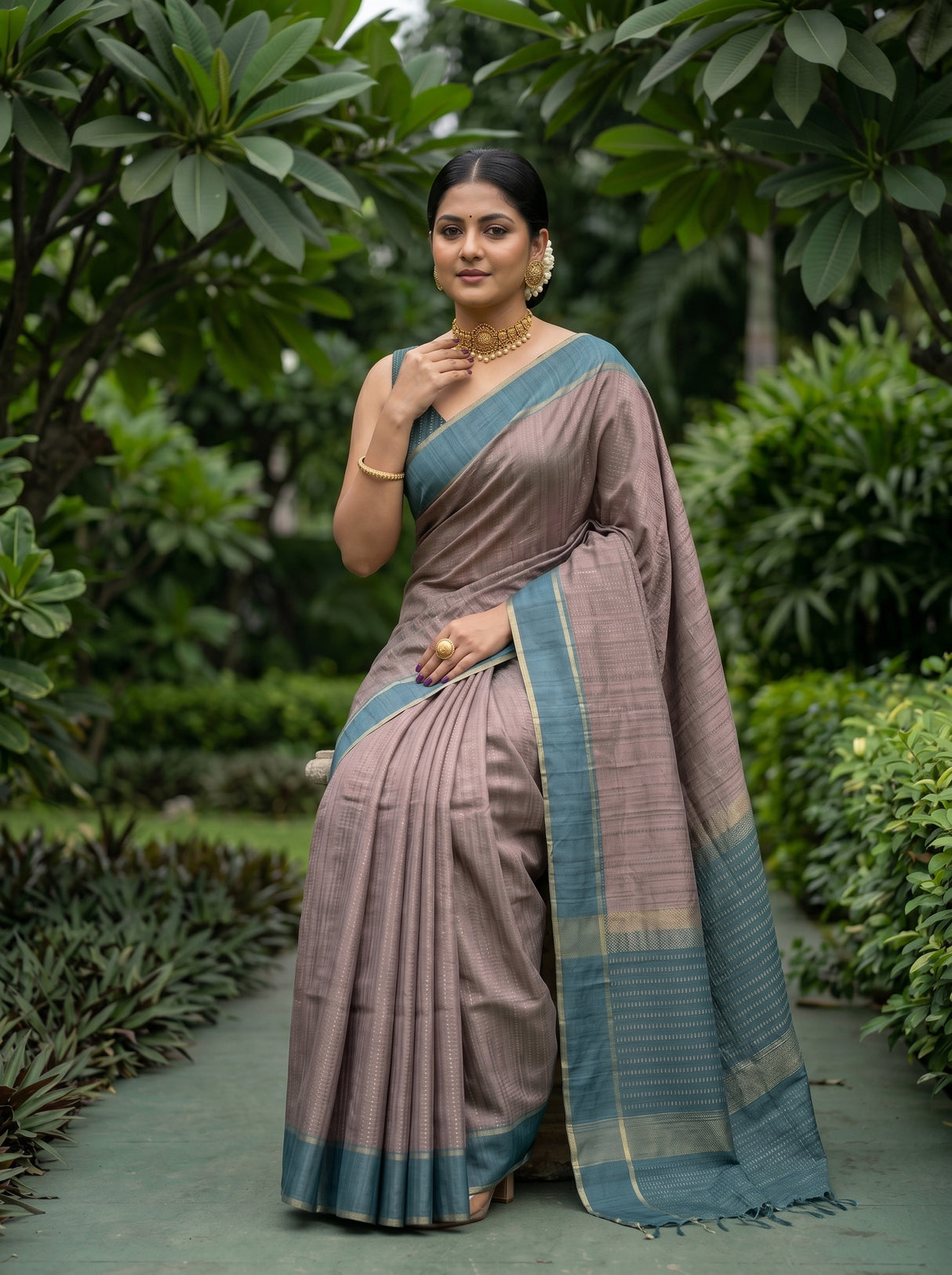 MIMOSA Saree Saree — pose 8 styling detail