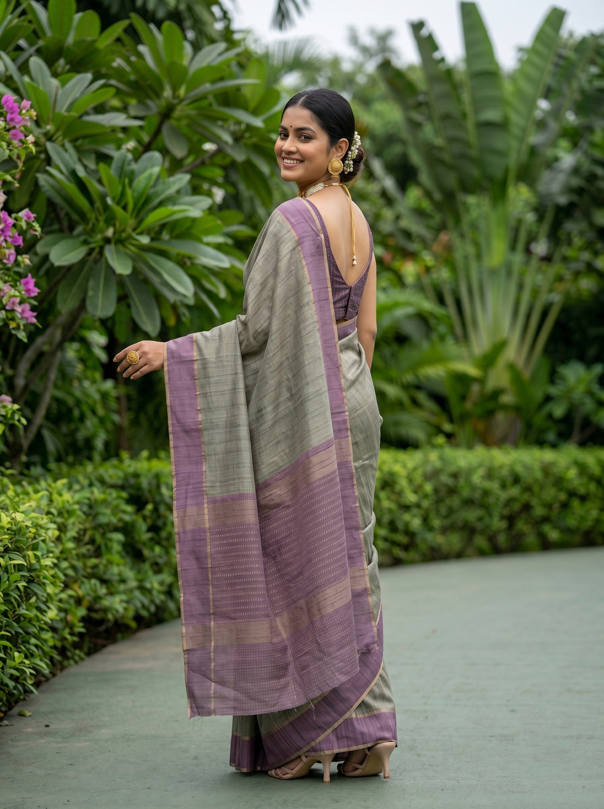 MIMOSA Saree Saree — pose 7 styling detail