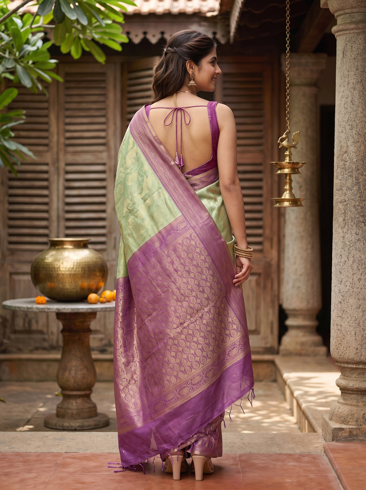 MIMOSA Saree Saree — pose 2 styling detail