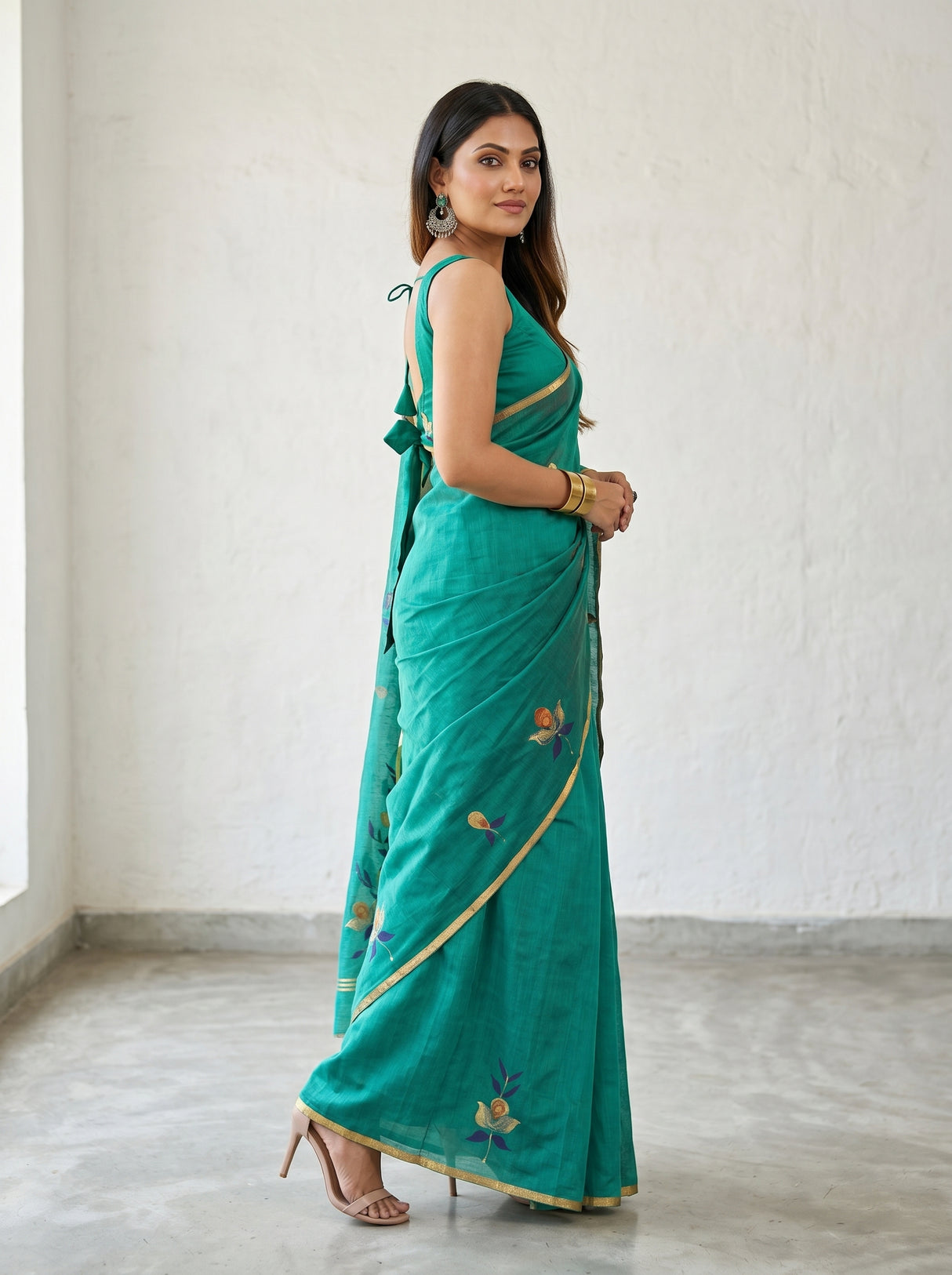 MIMOSA Saree Saree — pose 9 styling detail