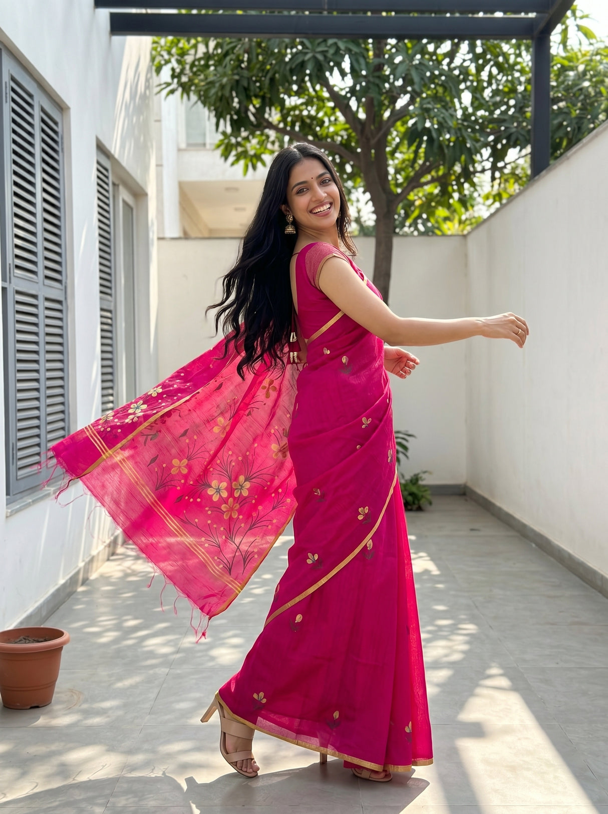 MIMOSA Saree Saree — pose 5 styling detail