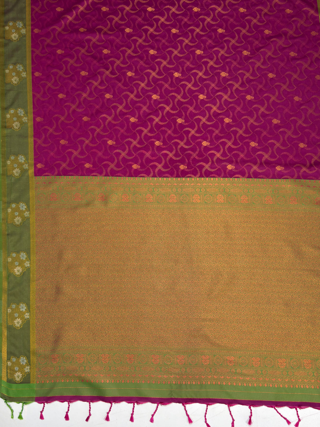 MIMOSA Wine Saree Saree — pallu and zari work detail