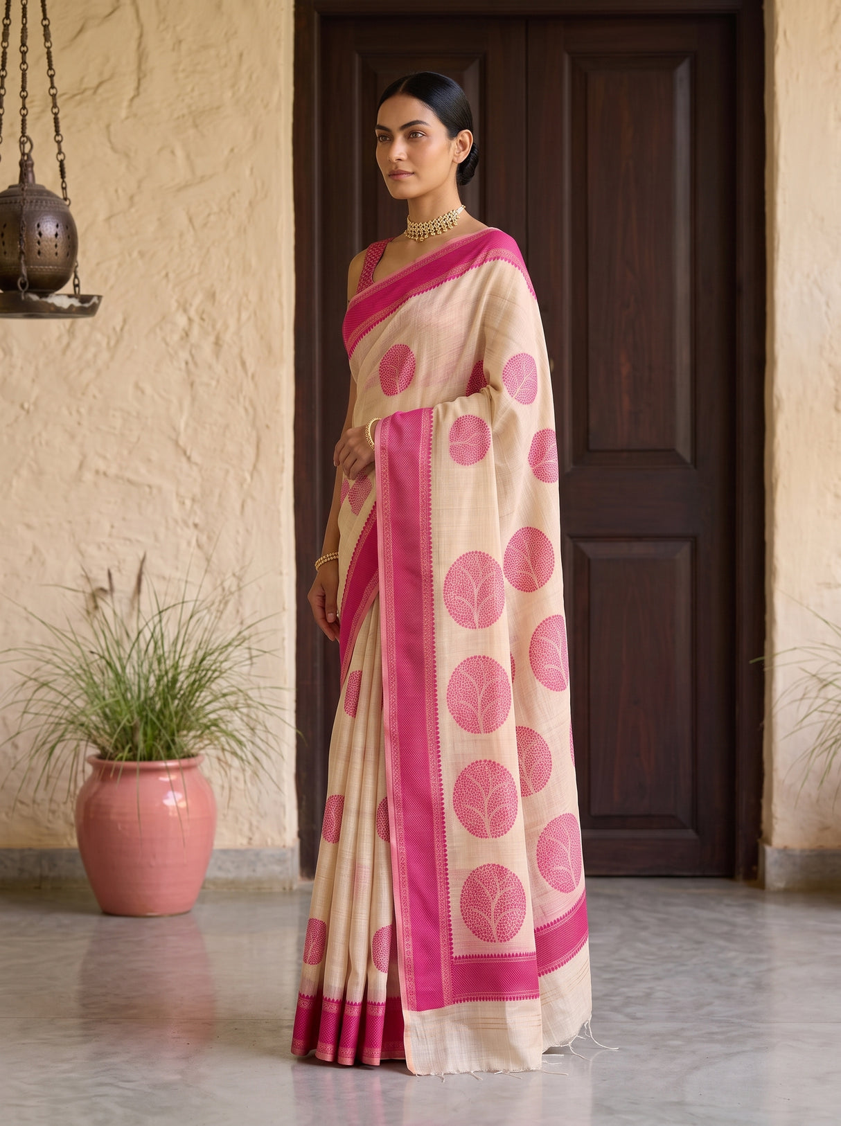 MIMOSA Saree Saree — pose 3 styling detail